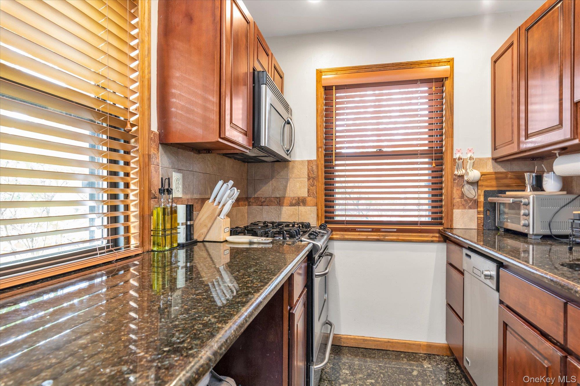 #9 photo, 244-02 57th Drive, Douglaston , NY 11362