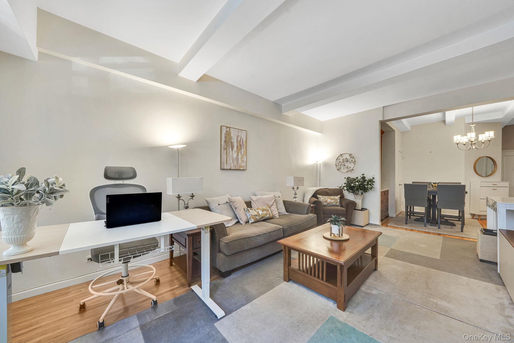 #5 photo, 640 W 231st Street, Bronx , NY 10463