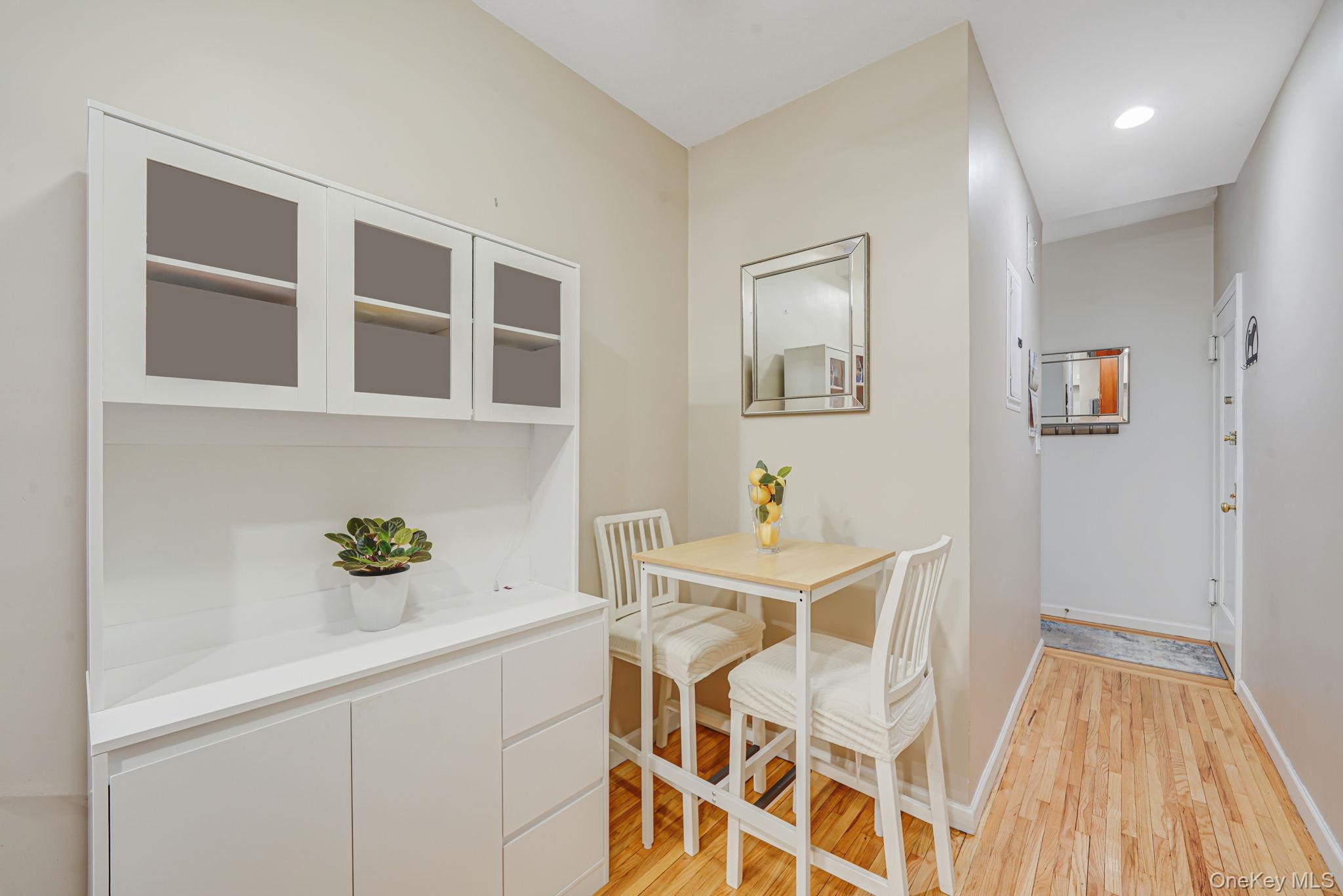 #7 photo, 640 W 231st Street, Bronx , NY 10463