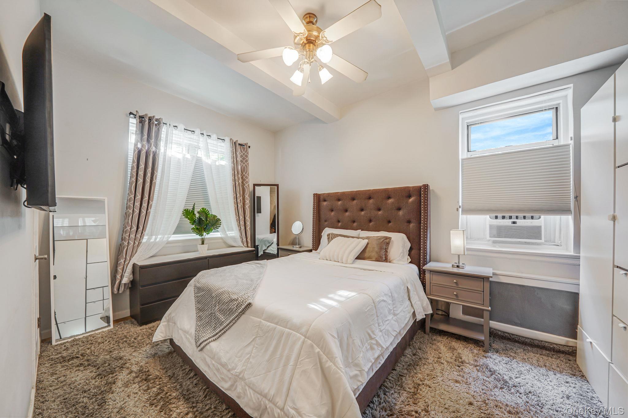 #9 photo, 640 W 231st Street, Bronx , NY 10463