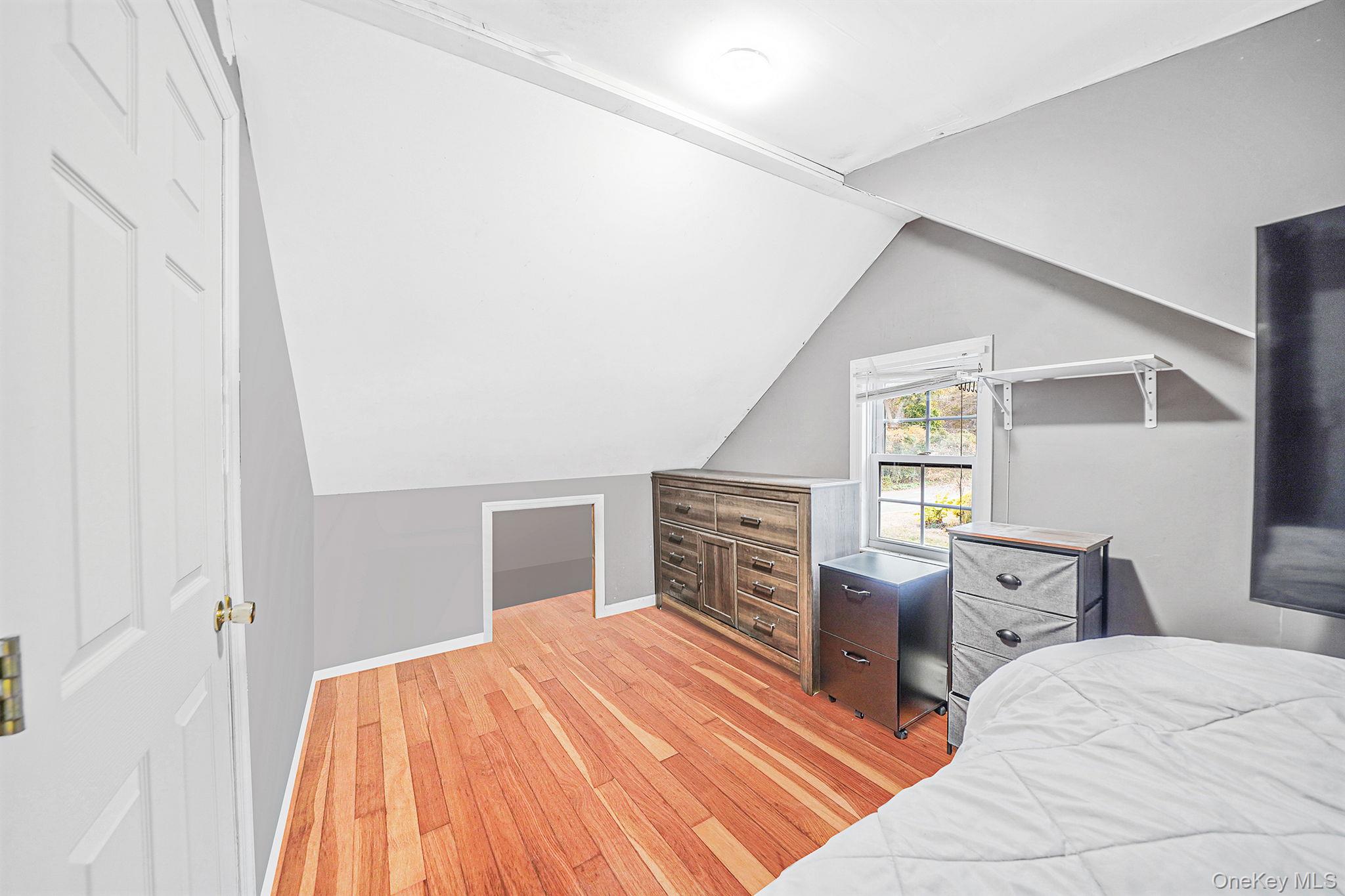 #11 photo, 302 Auborn Avenue, Shirley , NY 11967