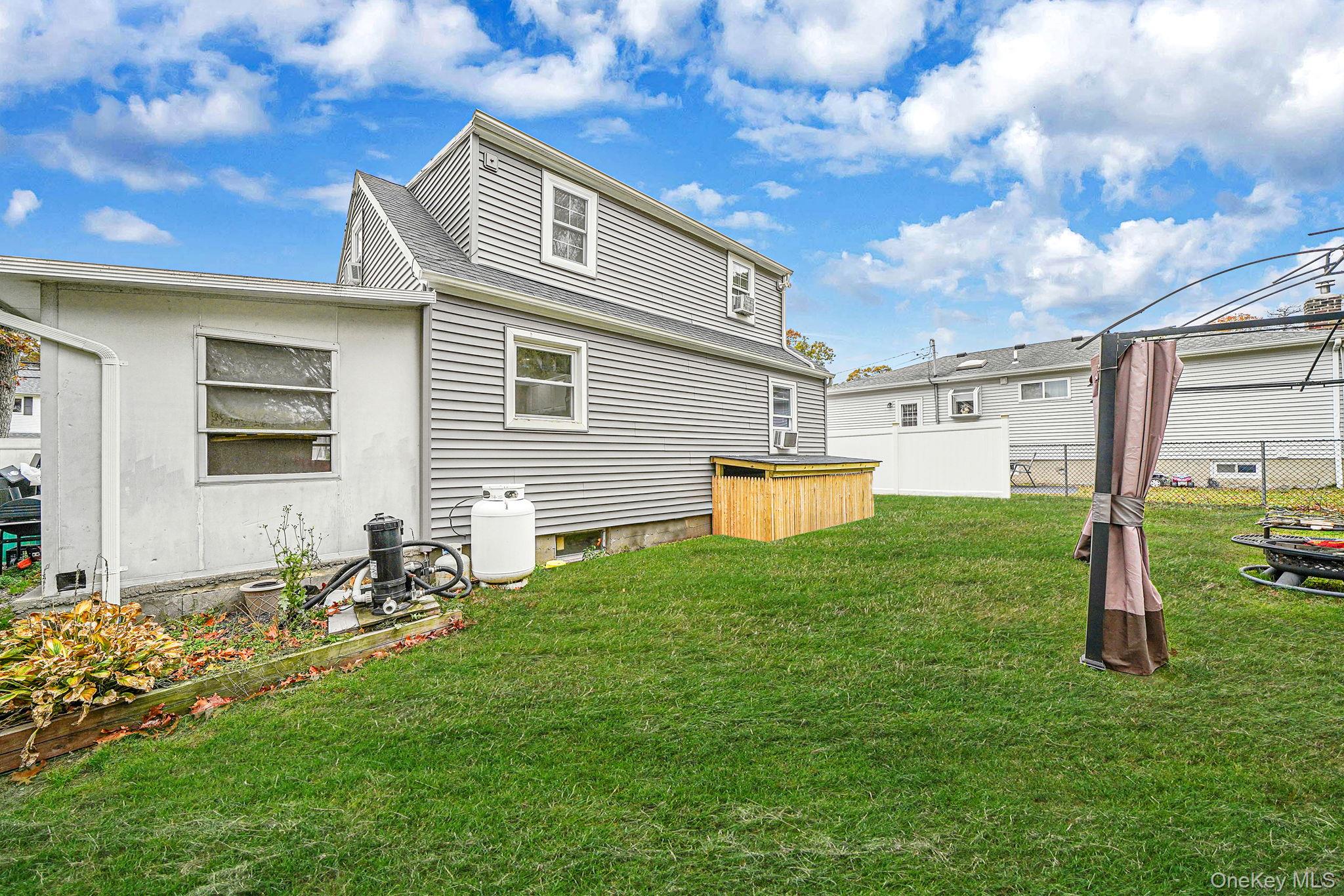 #15 photo, 302 Auborn Avenue, Shirley , NY 11967