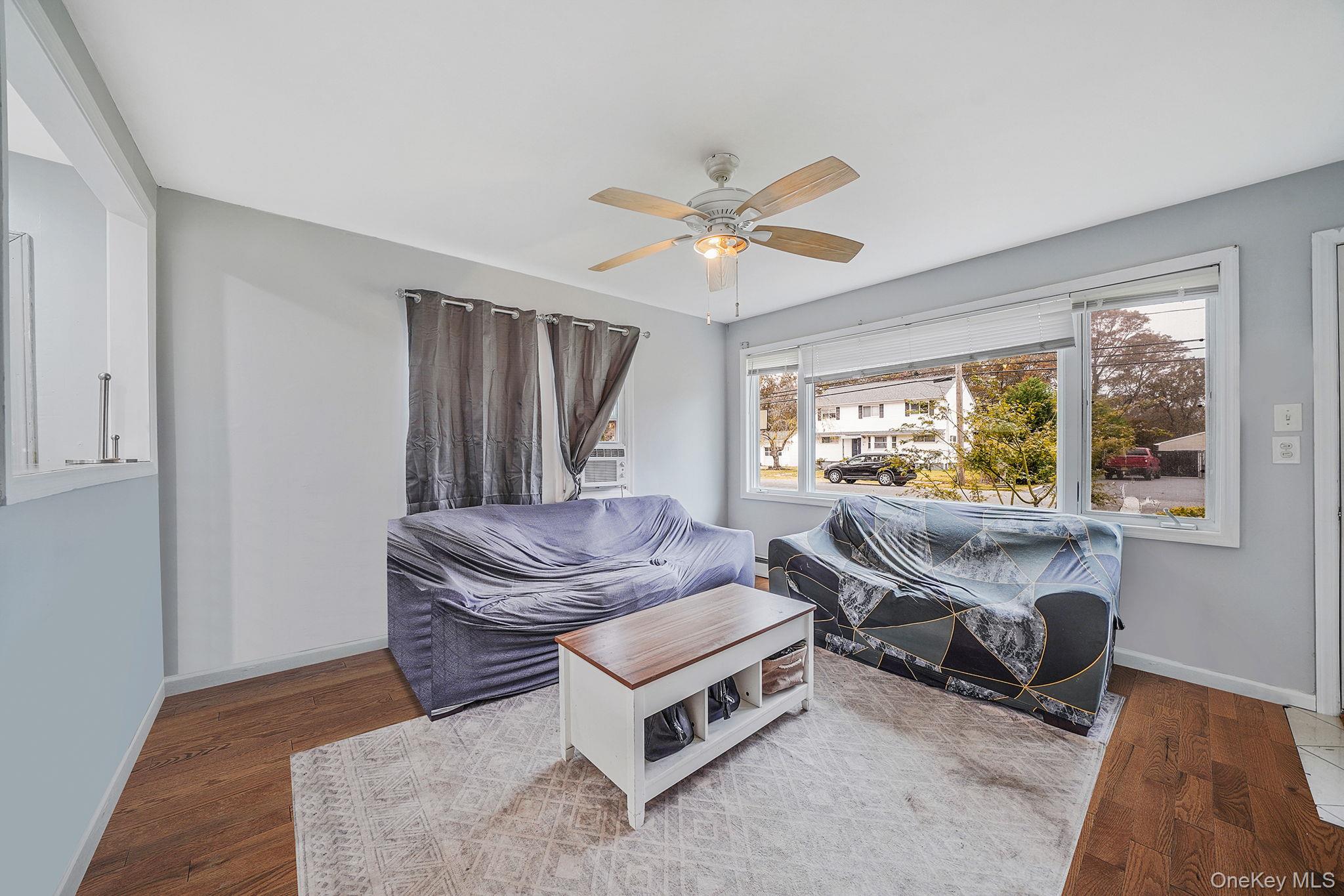 #6 photo, 302 Auborn Avenue, Shirley , NY 11967