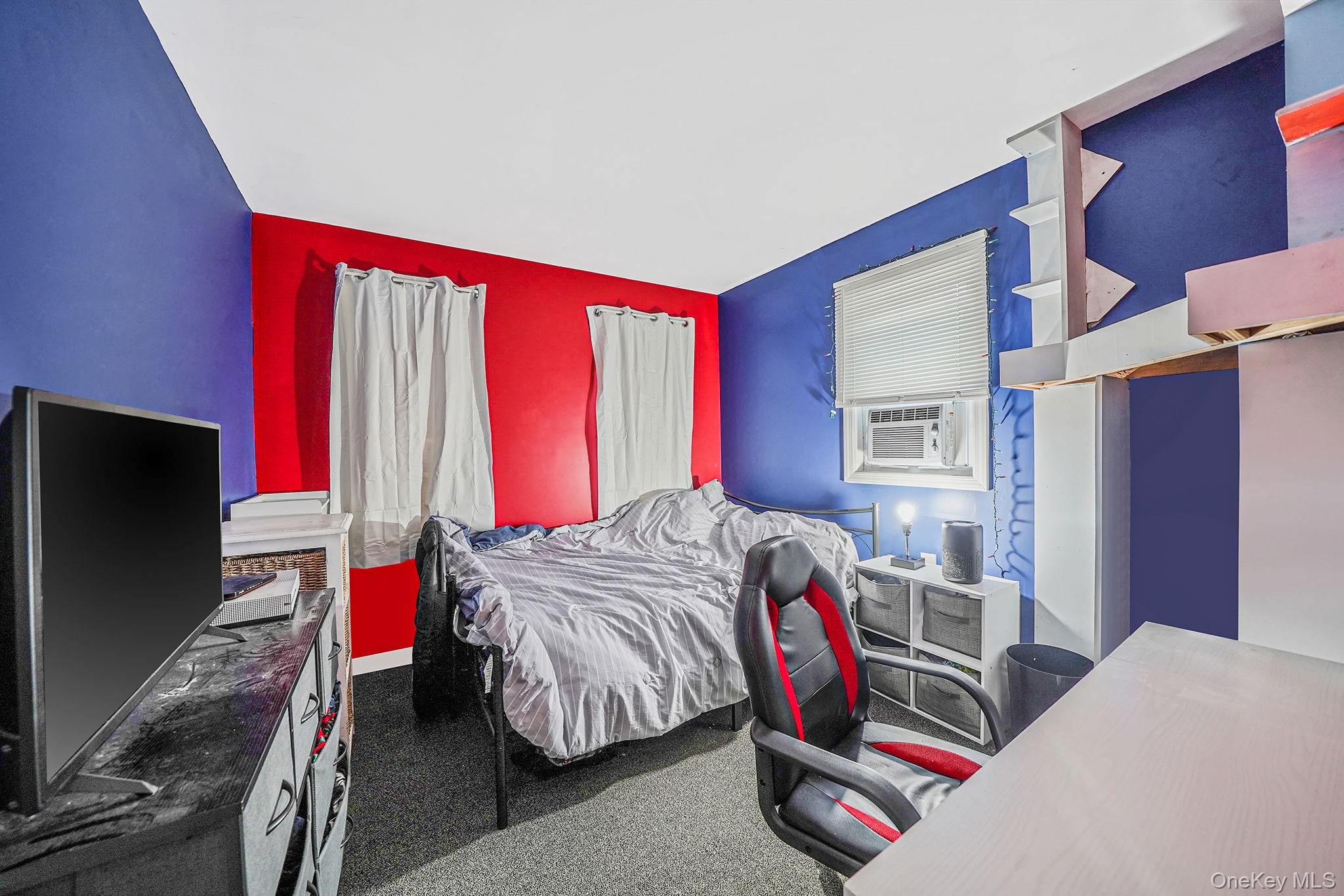 #9 photo, 302 Auborn Avenue, Shirley , NY 11967