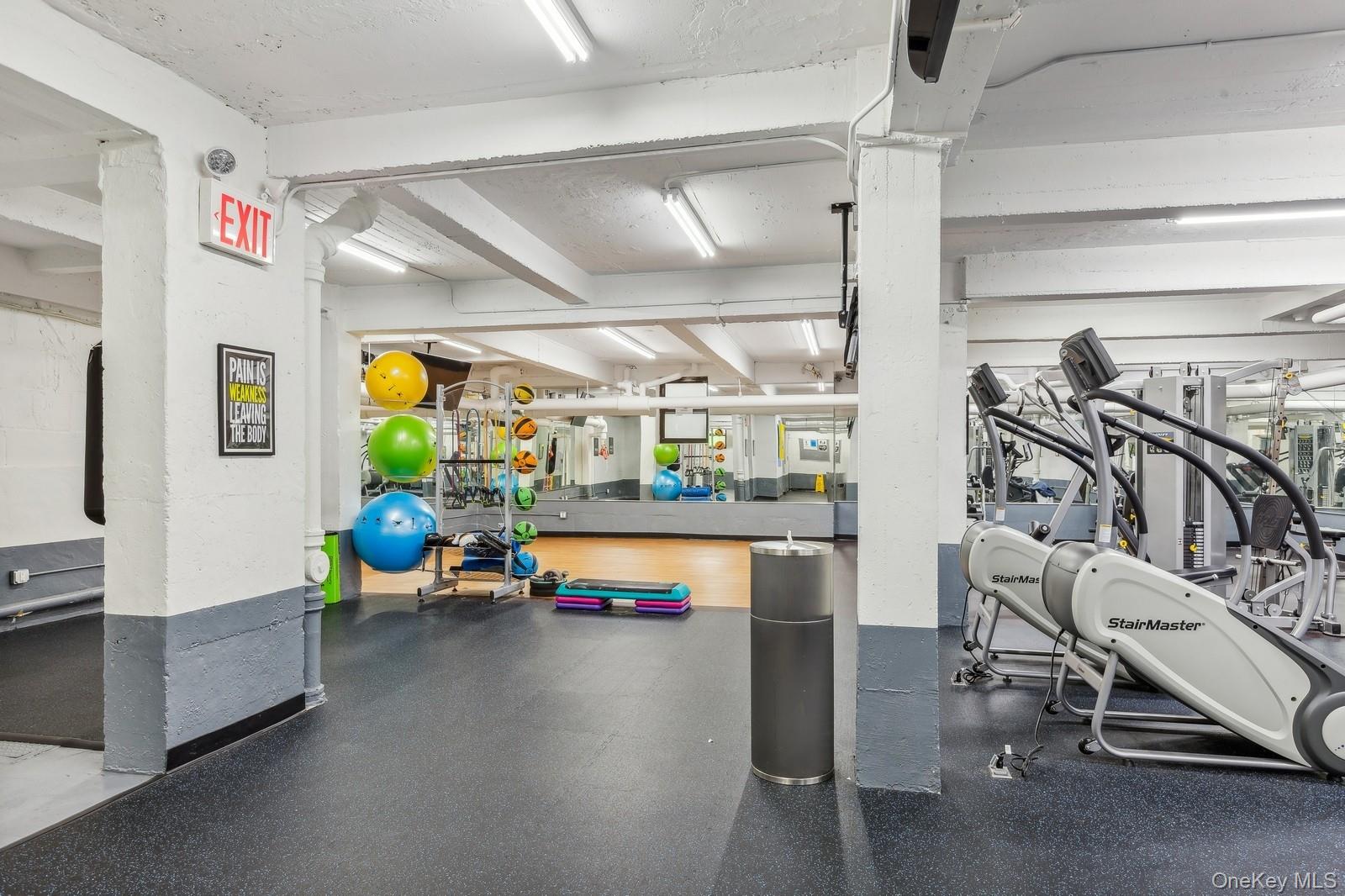 #17 photo, 33-24 91st Street, Jackson Heights , NY 11372