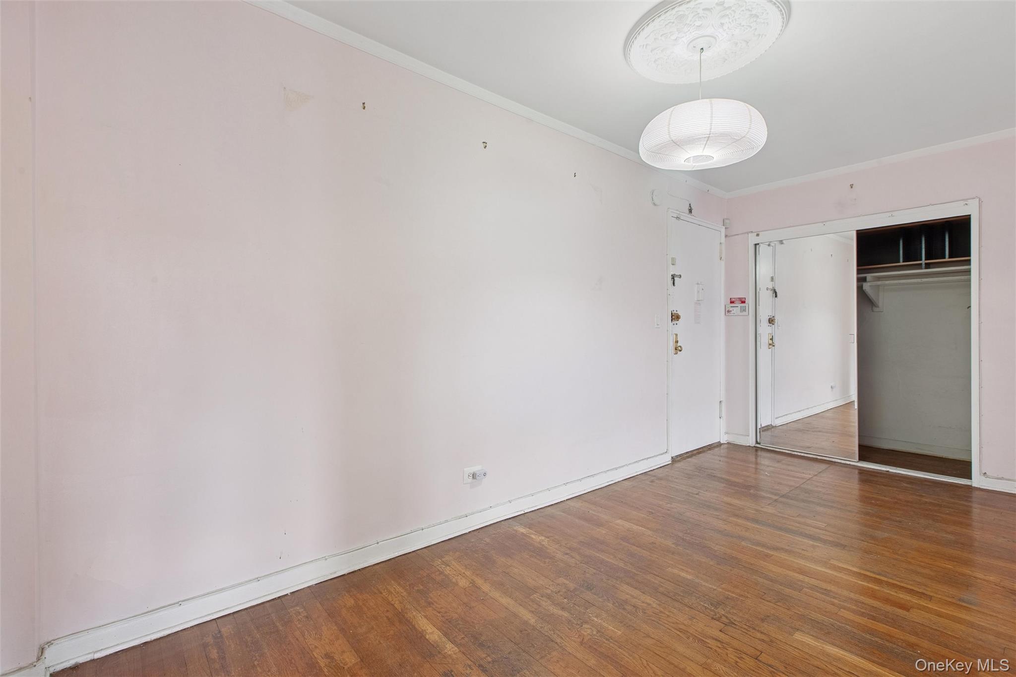 #6 photo, 33-24 91st Street, Jackson Heights , NY 11372