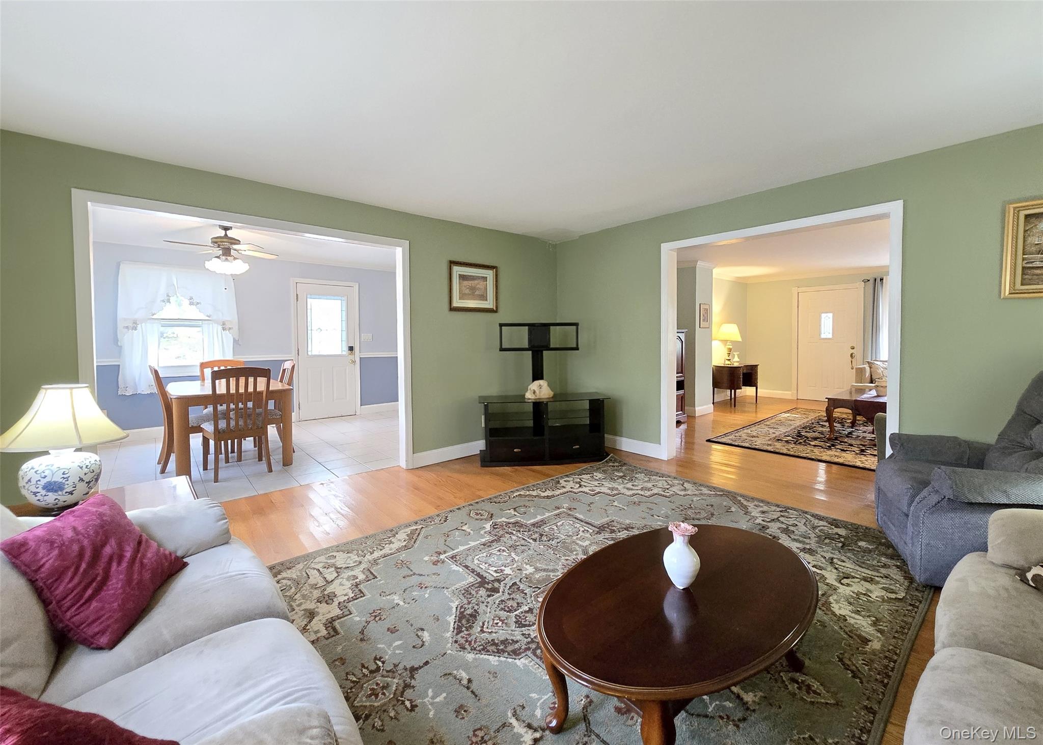 #10 photo, 585 Pulaski Road, Kings Park , NY 11754