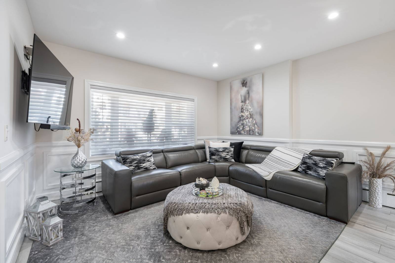 #5 photo, 58-33 71 St, Mespeth , NY 11378