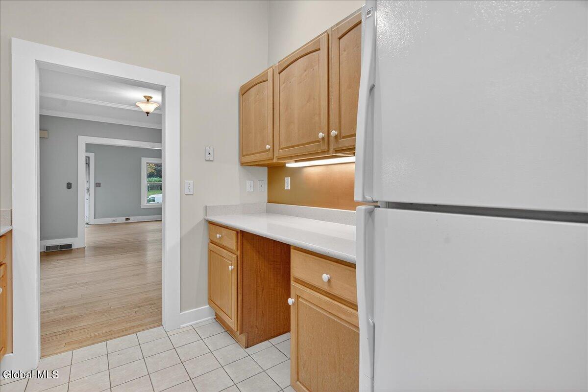 #14 photo, 136 East Avenue, Saratoga Springs, Inside , NY 12866