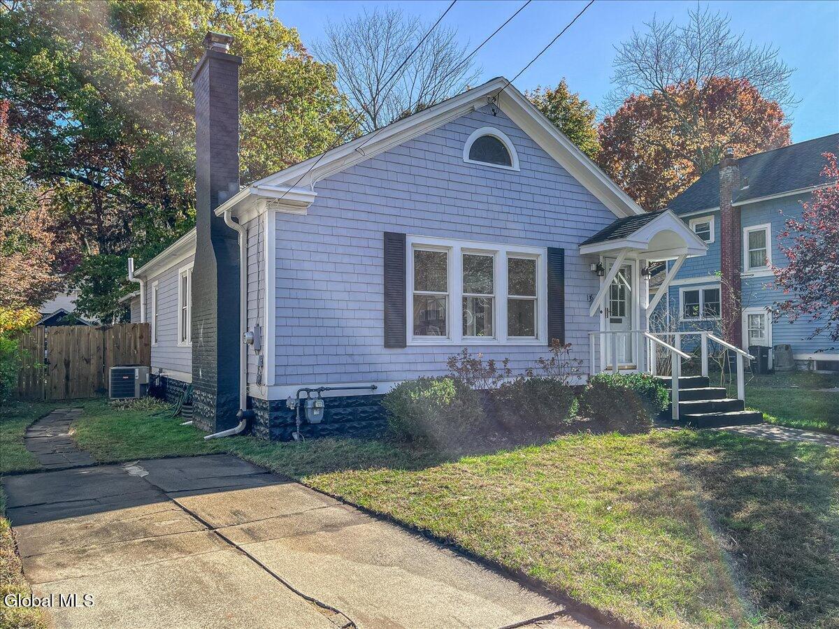 #2 photo, 136 East Avenue, Saratoga Springs, Inside , NY 12866