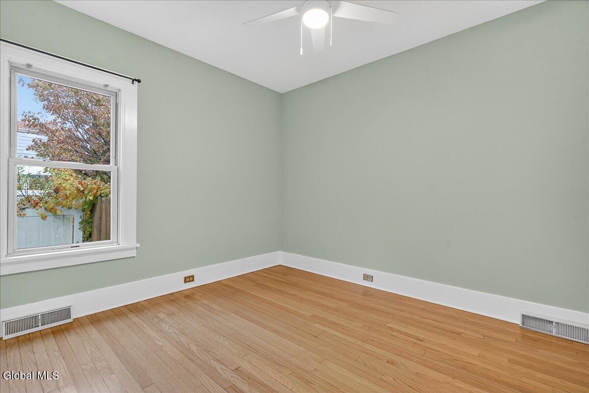 #23 photo, 136 East Avenue, Saratoga Springs, Inside , NY 12866