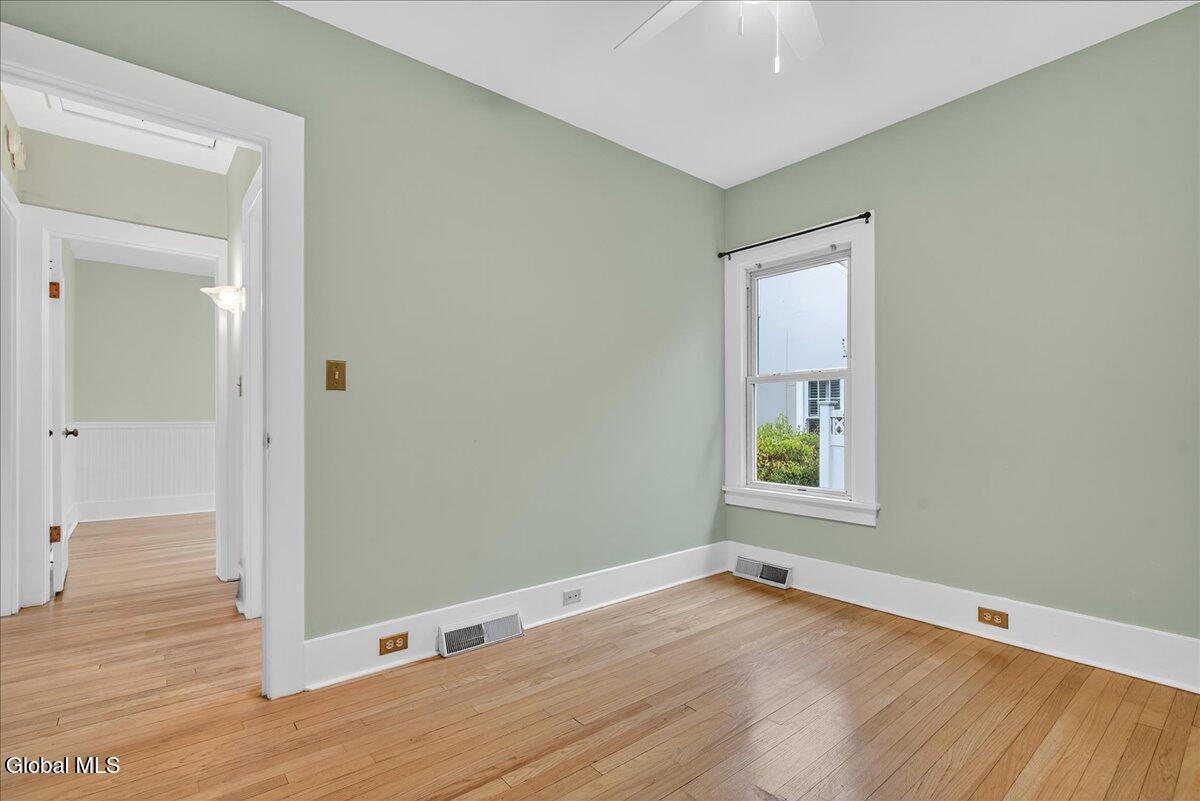 #24 photo, 136 East Avenue, Saratoga Springs, Inside , NY 12866