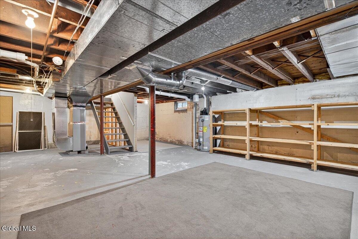 #27 photo, 136 East Avenue, Saratoga Springs, Inside , NY 12866