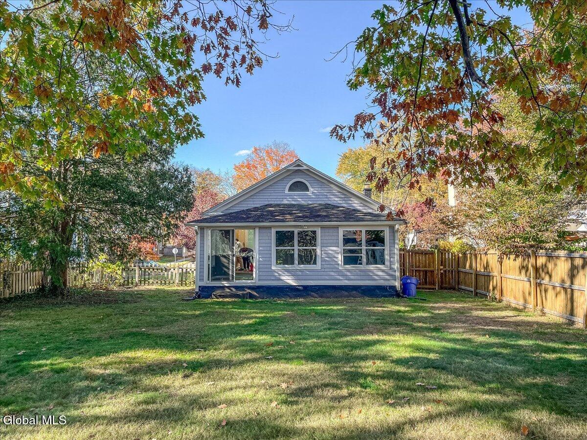 #31 photo, 136 East Avenue, Saratoga Springs, Inside , NY 12866