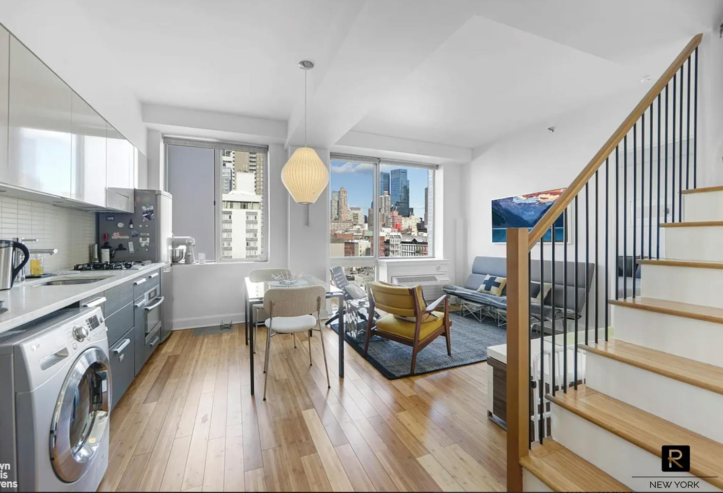 #4 photo, 505 W 47th Street, Clinton , NY 10036