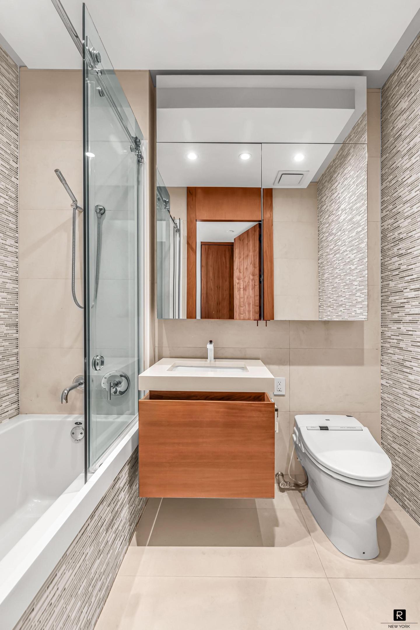 #15 photo, 2 River Terrace, Battery Park City , NY 10282