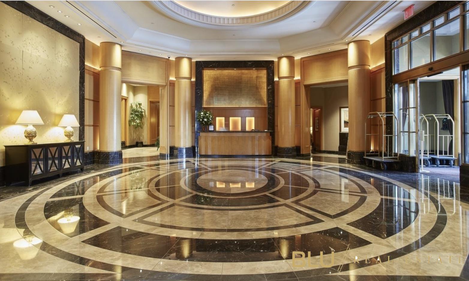 #13 photo, New York City, Lincoln Square , NY 10069