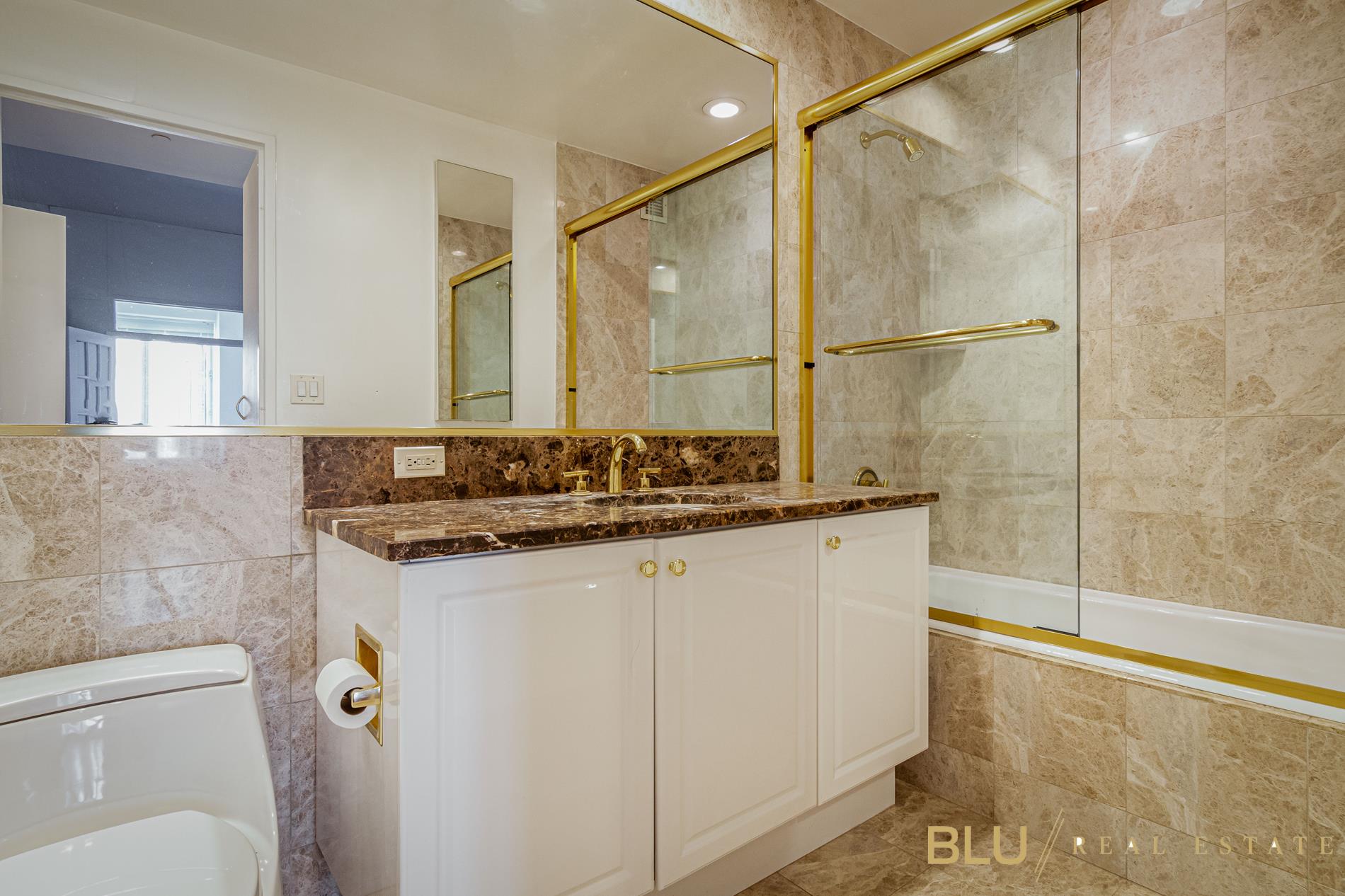 #6 photo, New York City, Lincoln Square , NY 10069