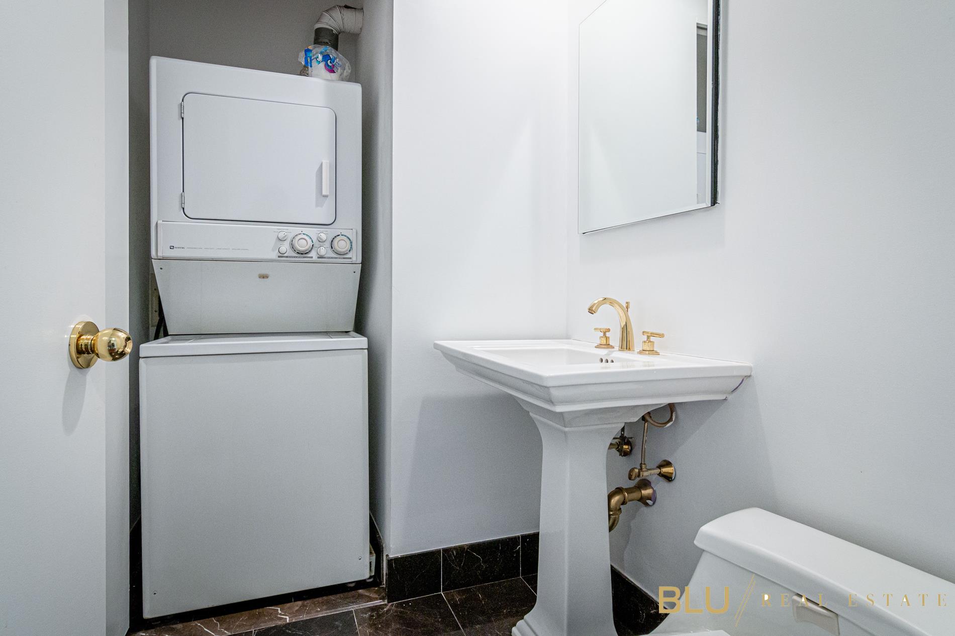 #7 photo, New York City, Lincoln Square , NY 10069