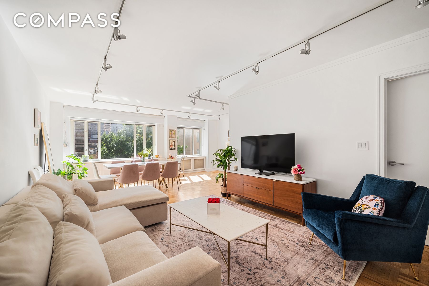 #1 photo, 166 E 63rd Street, Lenox Hill , NY 10065