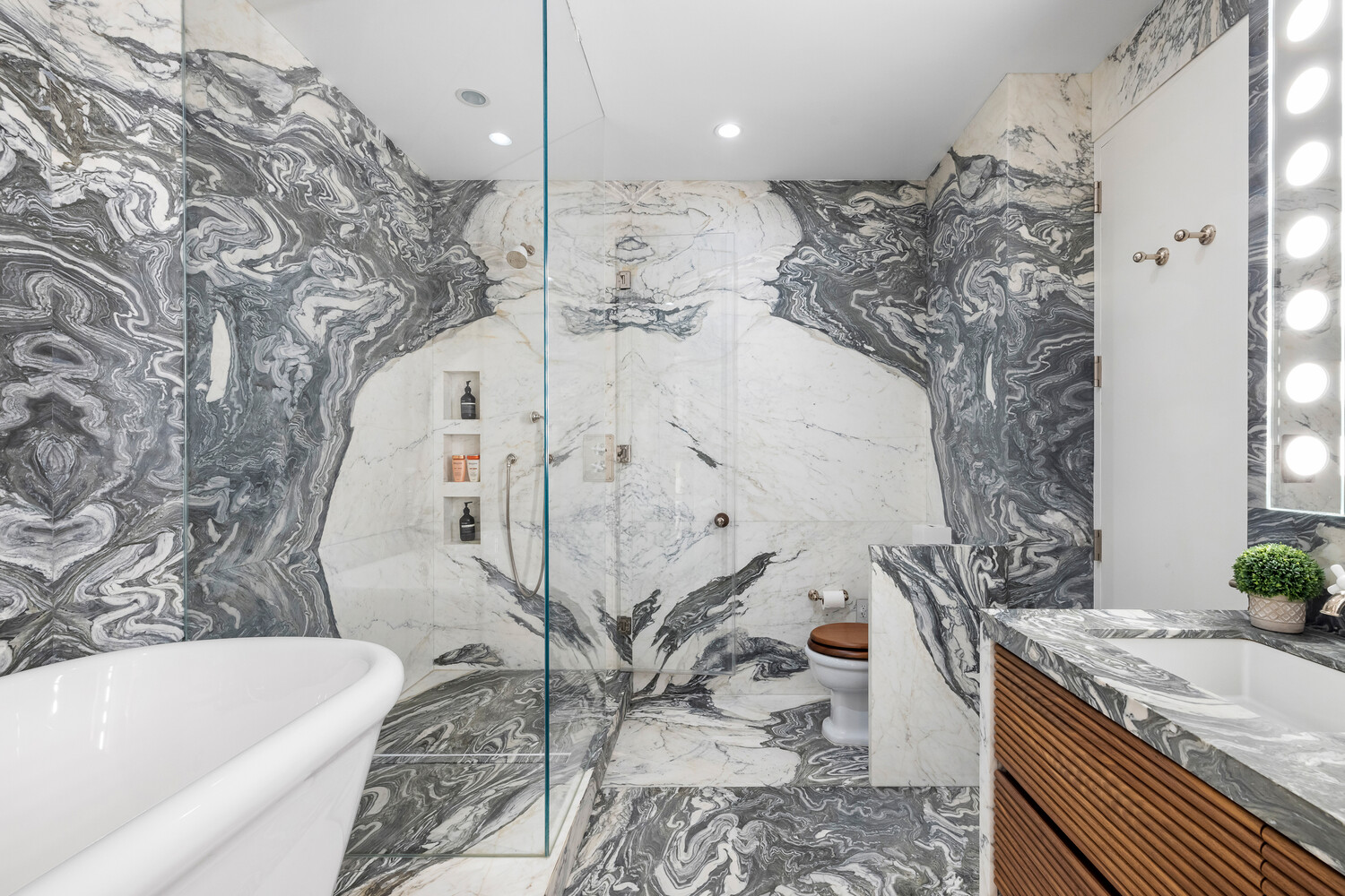 #13 photo, 310 E 53RD Street, Turtle Bay , NY 10022