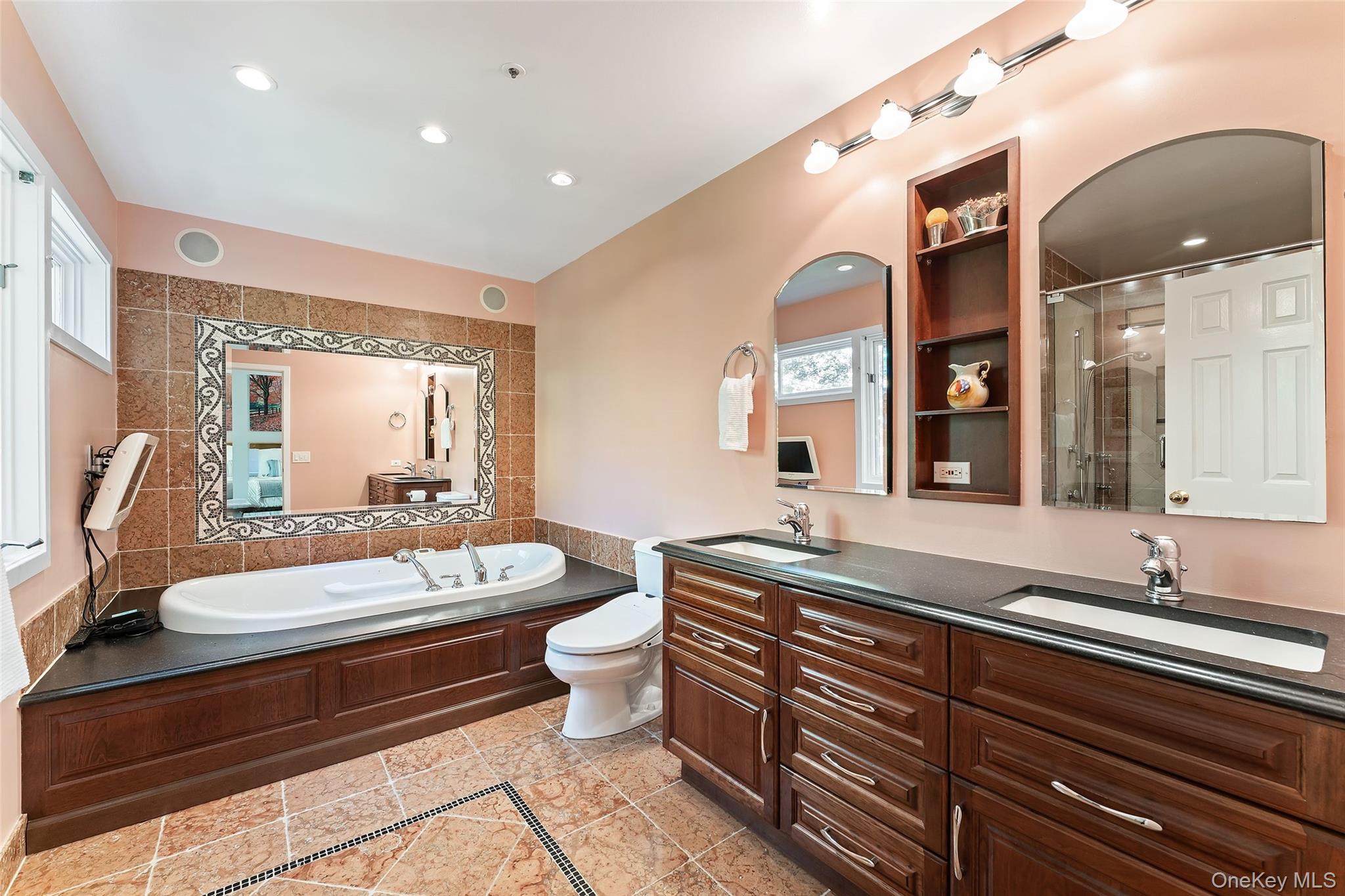 #12 photo, 208 Boulder Ridge Road, Scarsdale , NY 10583