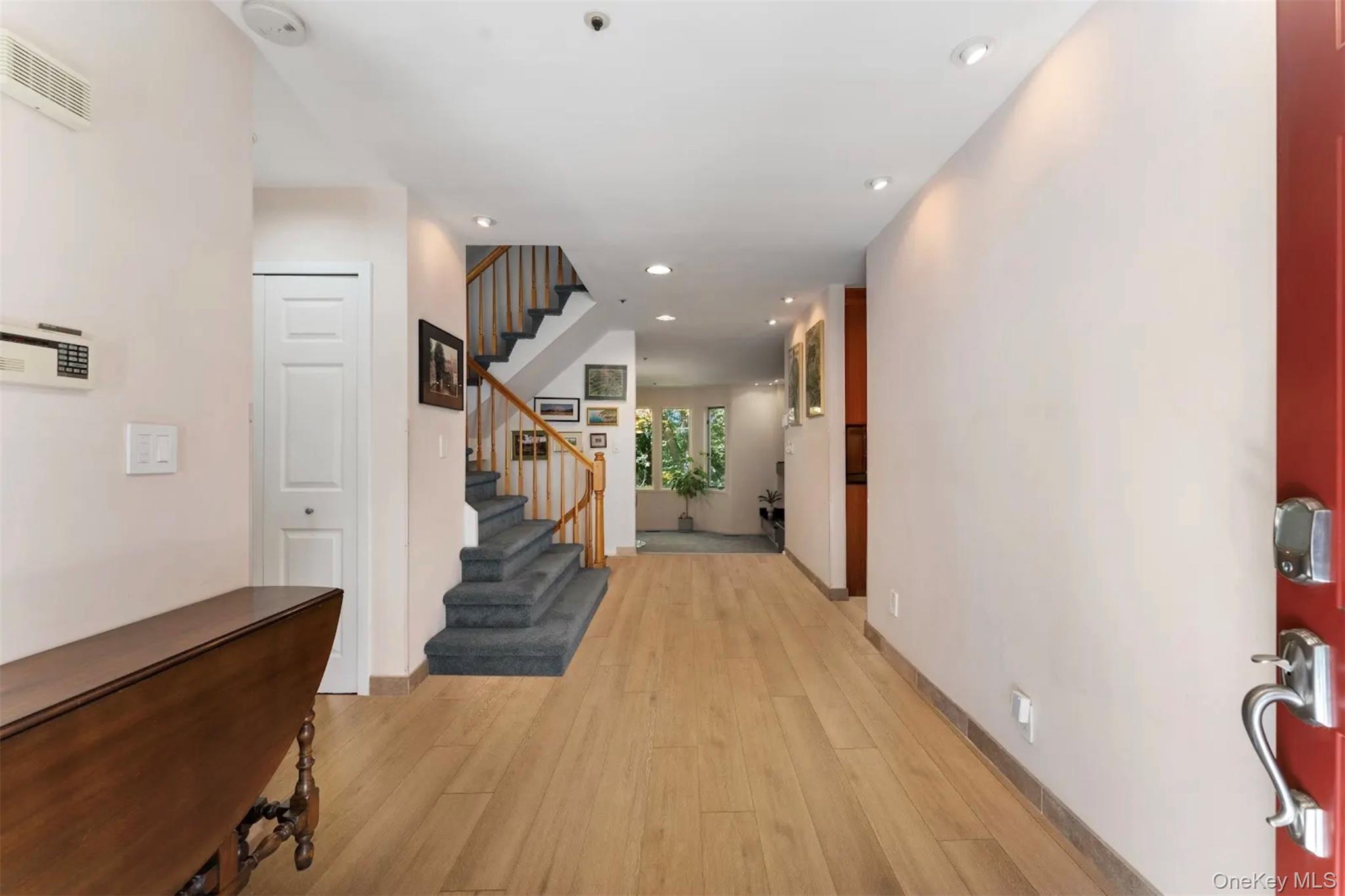 #3 photo, 208 Boulder Ridge Road, Scarsdale , NY 10583