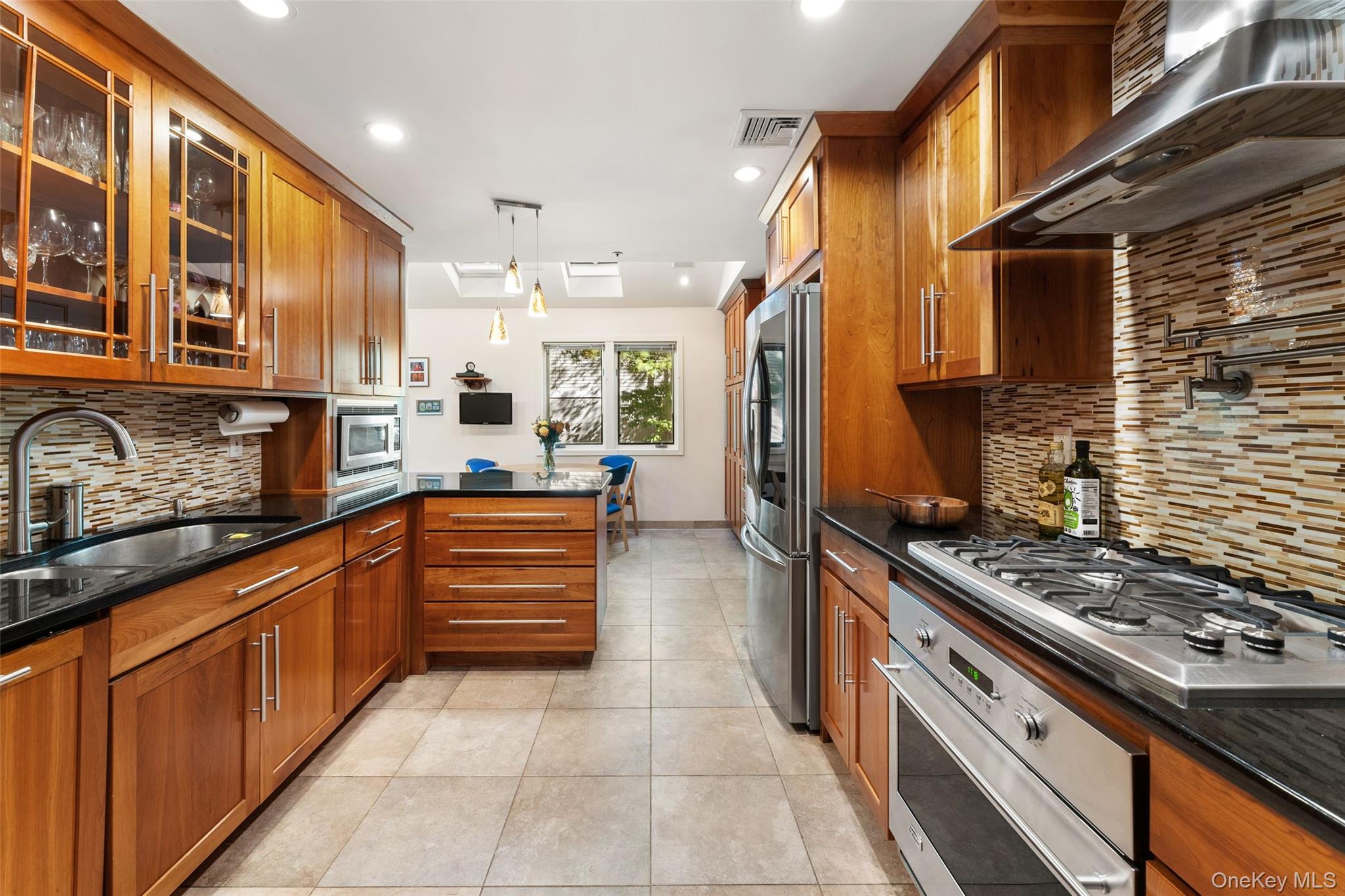 #5 photo, 208 Boulder Ridge Road, Scarsdale , NY 10583