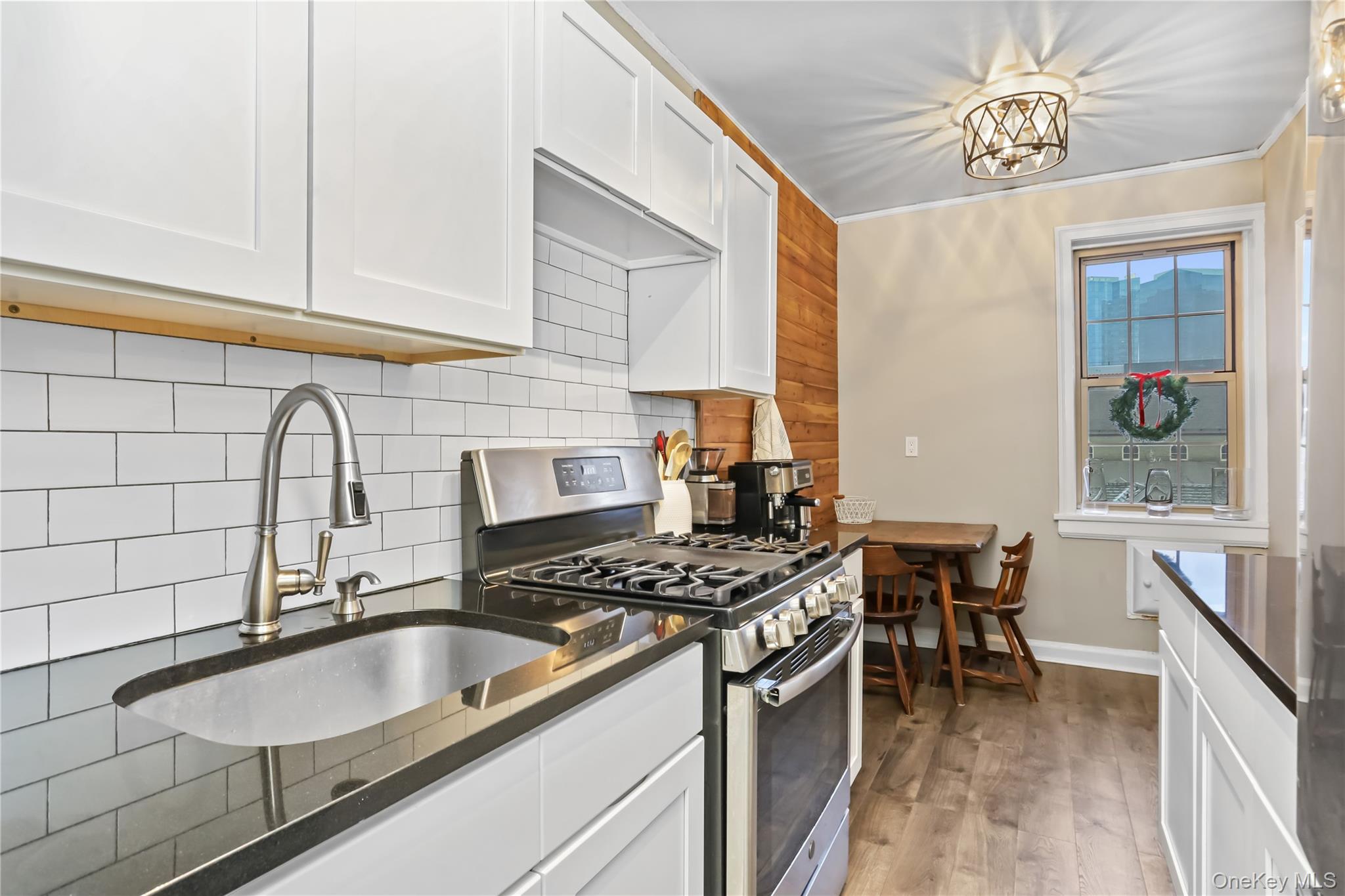 #4 photo, 155 Centre  Ave, New Rochelle , NY 10805