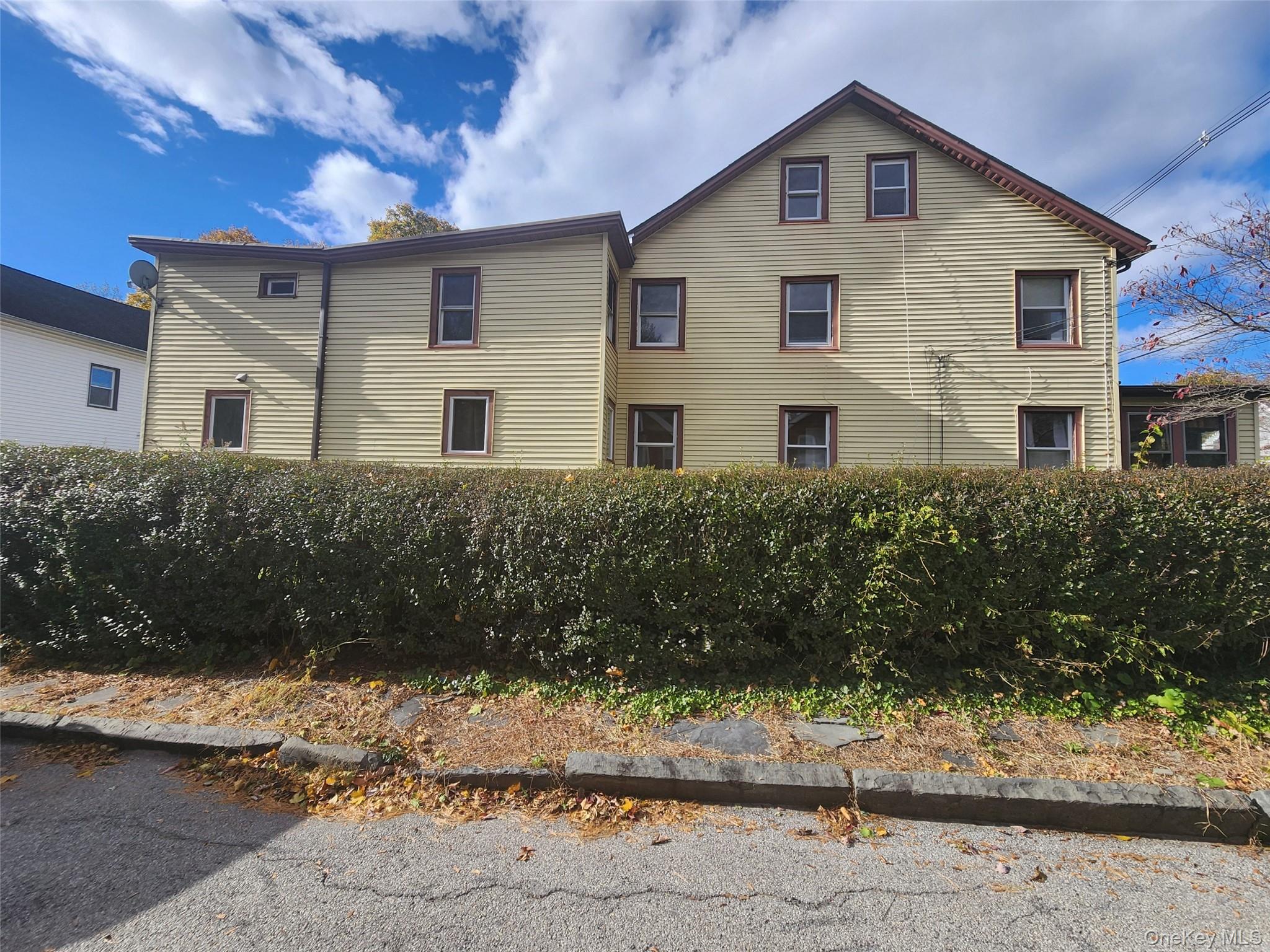 #4 photo, 19 Grove Street, Beacon , NY 12508