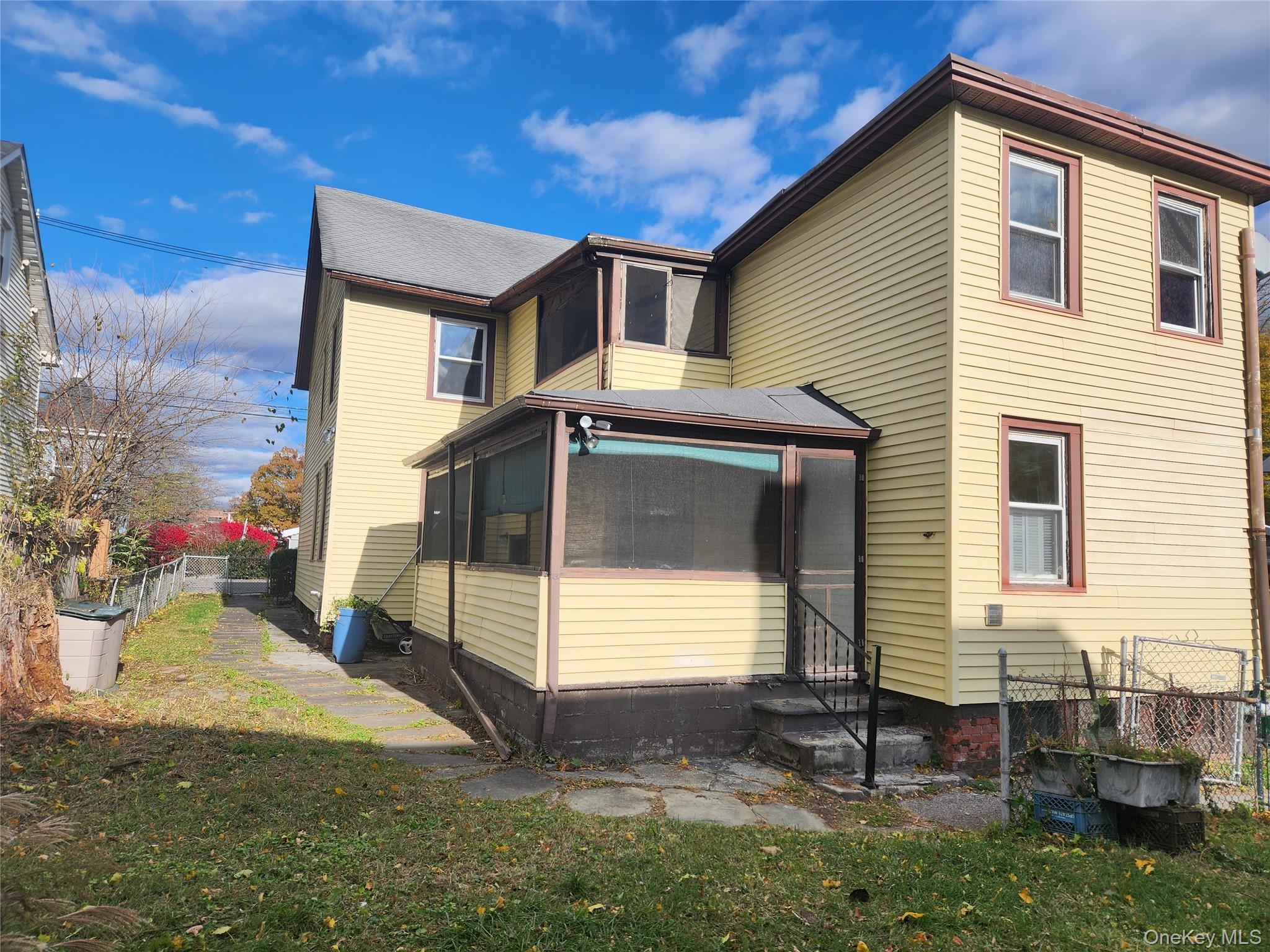 #7 photo, 19 Grove Street, Beacon , NY 12508