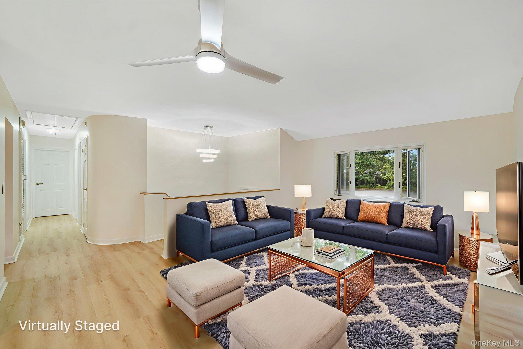 #10 photo, 10 Elayne Court, Smithtown , NY 11787