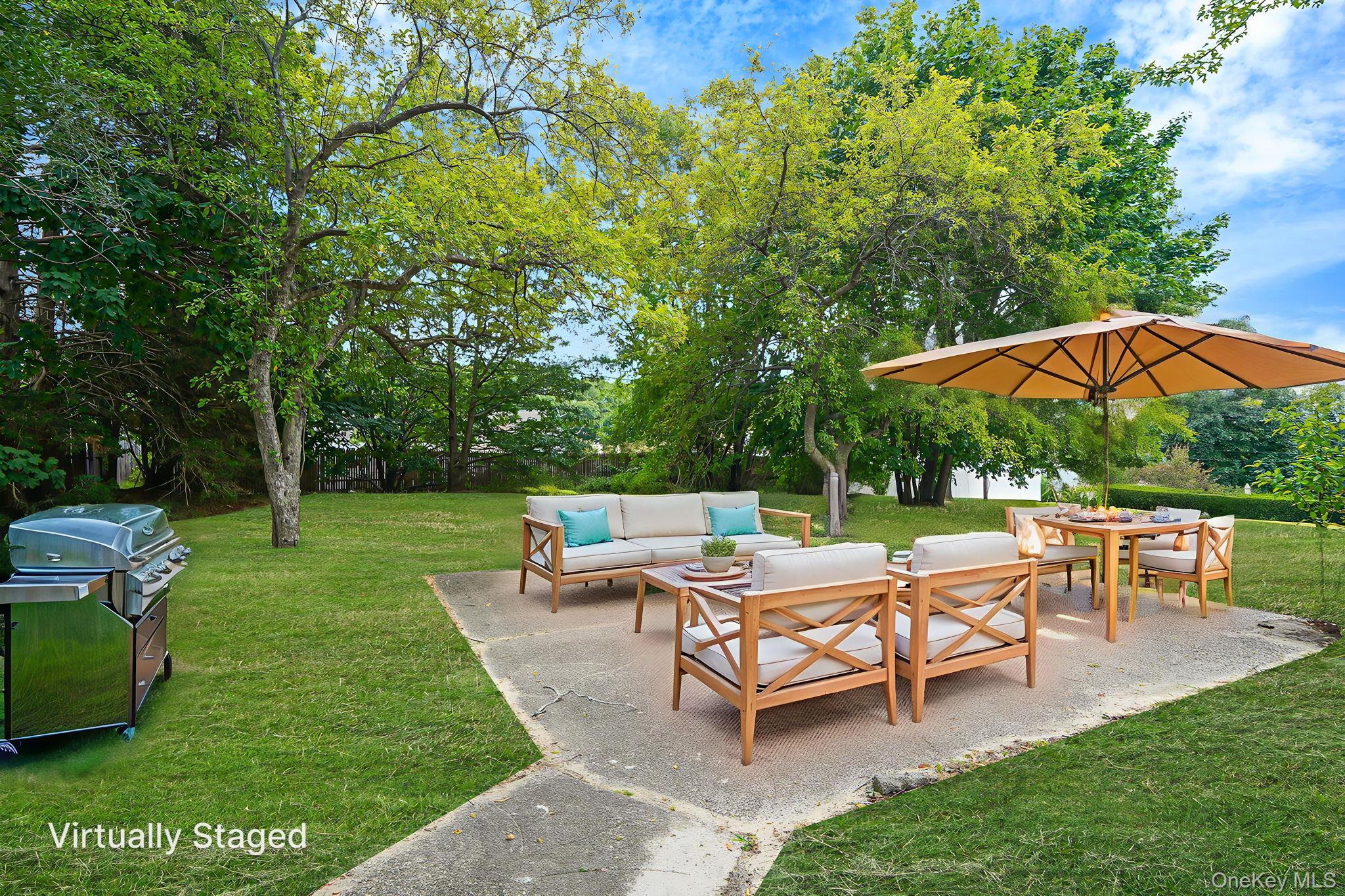 #4 photo, 10 Elayne Court, Smithtown , NY 11787