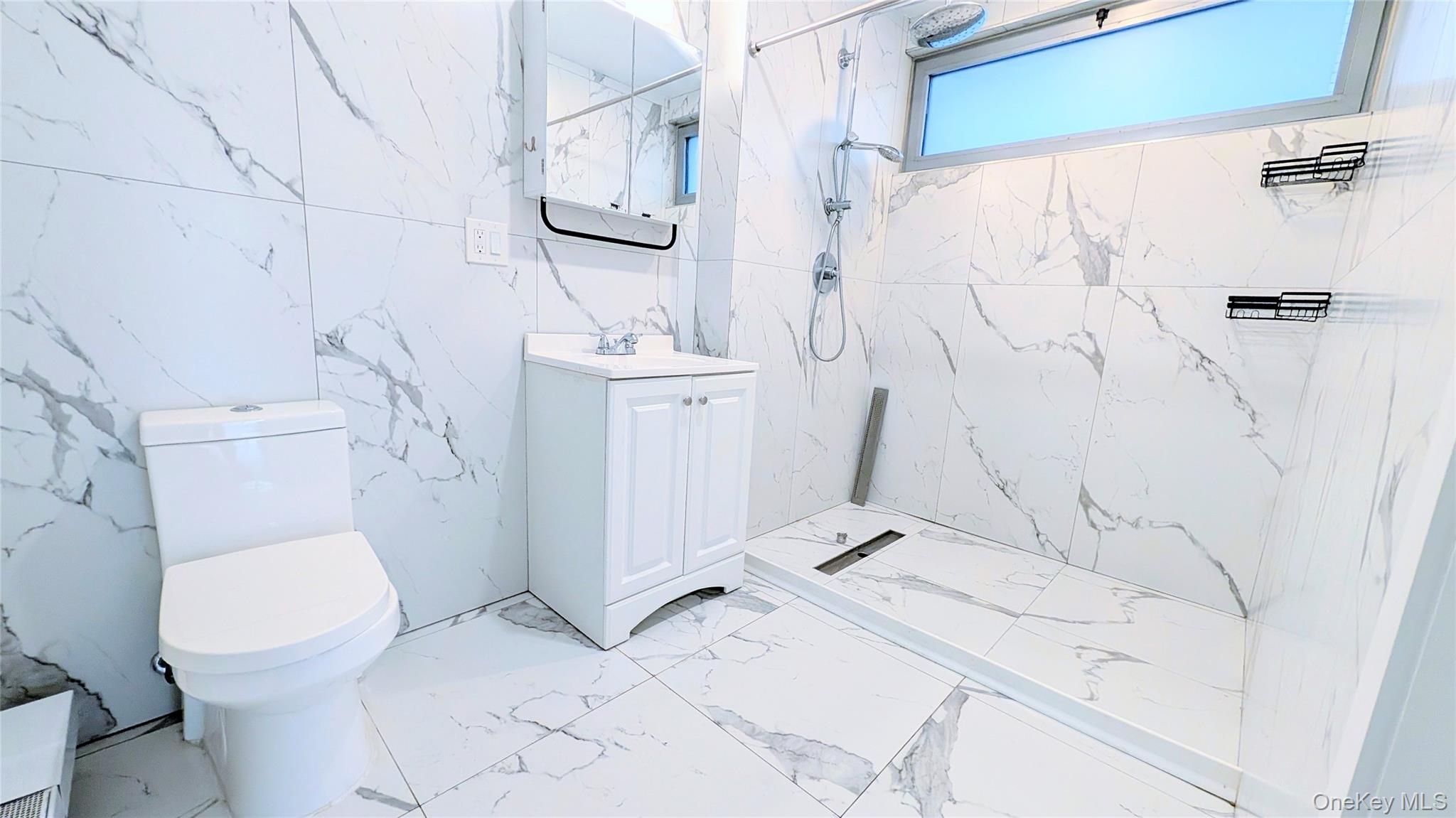 #10 photo, 2309 Broadway, Astoria , NY 11106