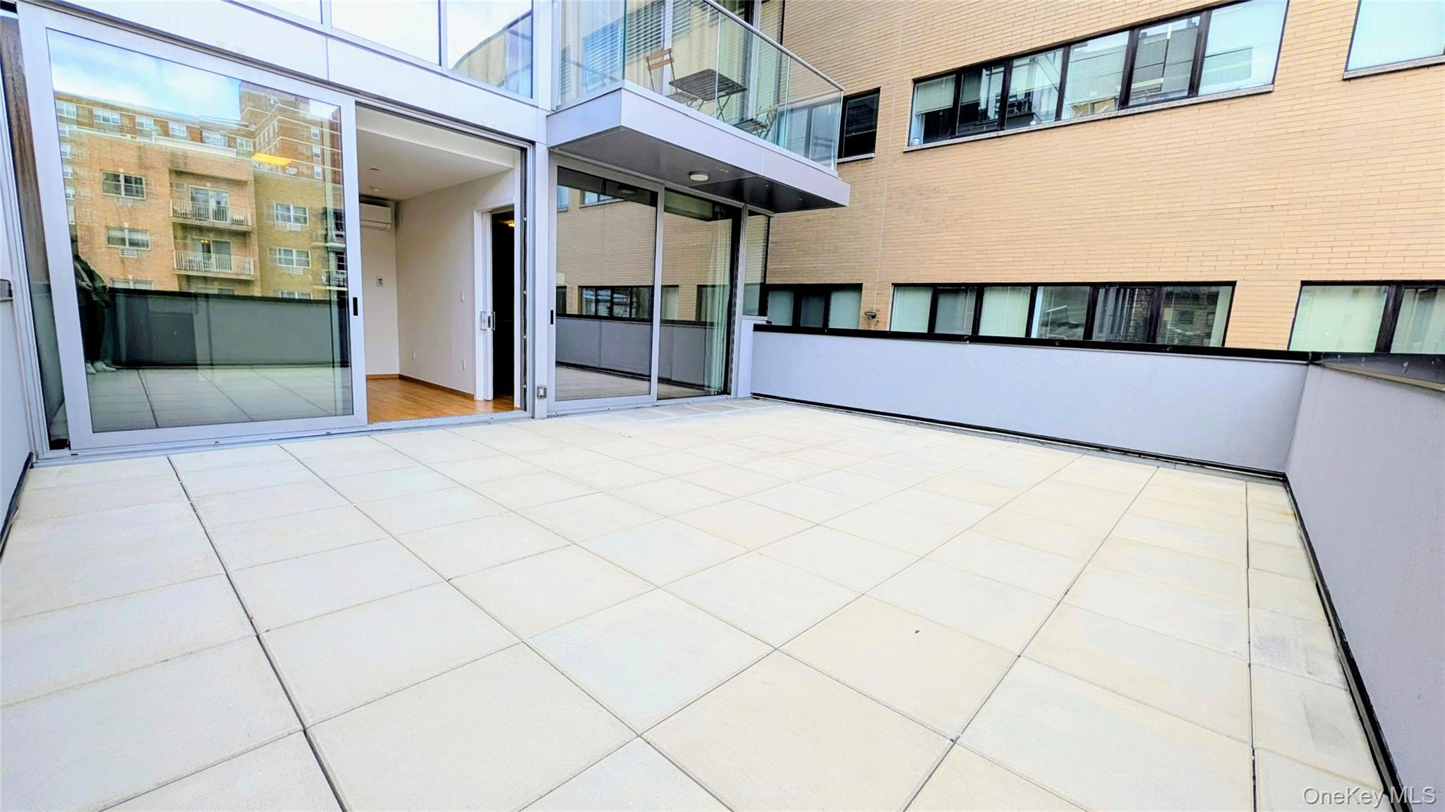 #3 photo, 2309 Broadway, Astoria , NY 11106