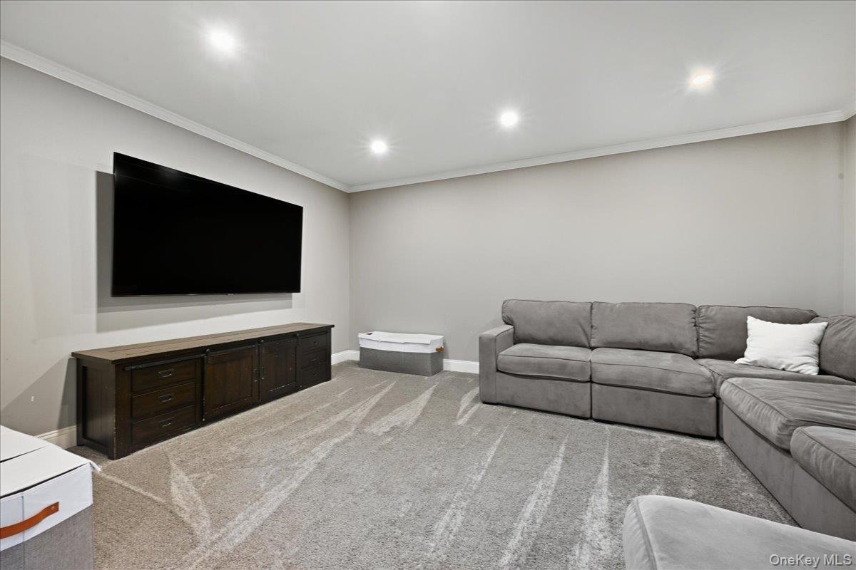 #19 photo, 16 Country Lane Drive, Kings Park , NY 11754