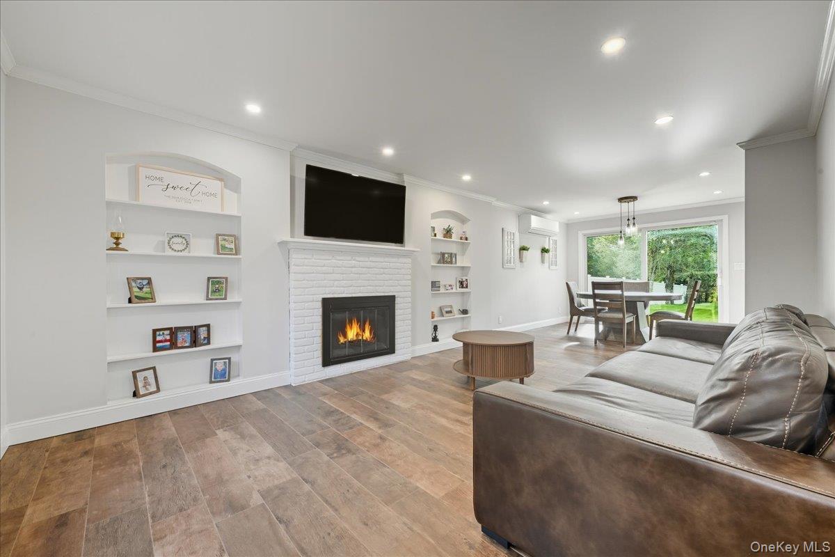 #5 photo, 16 Country Lane Drive, Kings Park , NY 11754