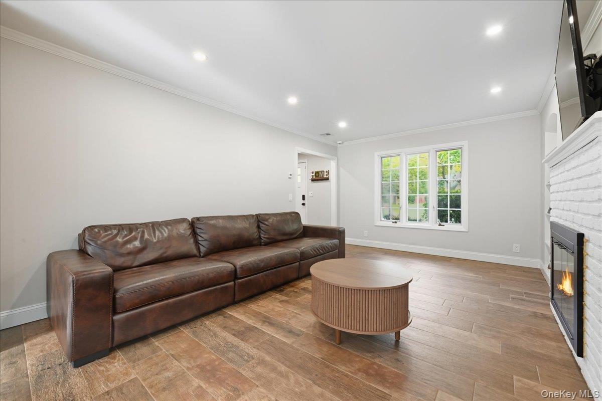 #7 photo, 16 Country Lane Drive, Kings Park , NY 11754