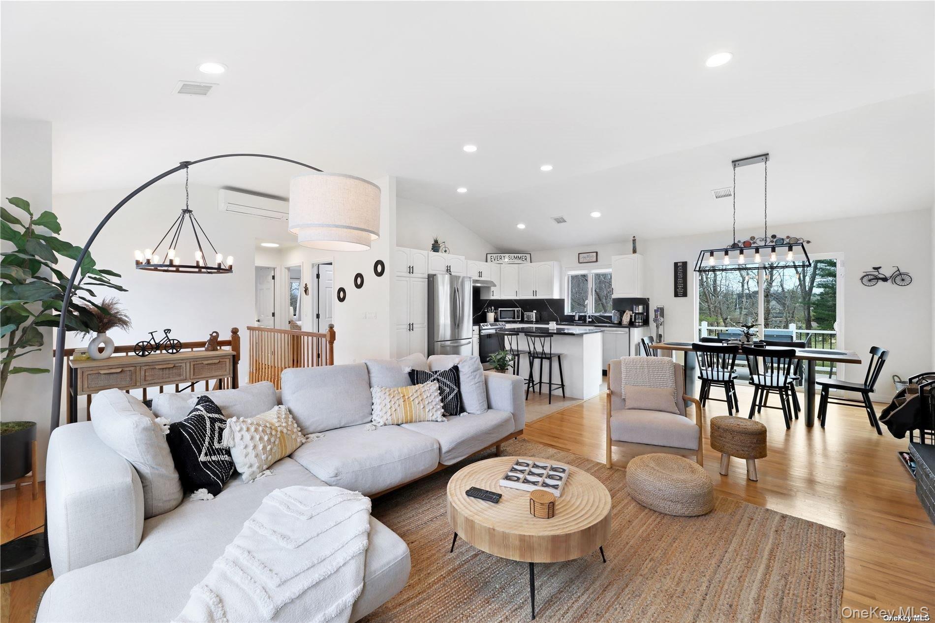 #11 photo, 485 Sutton Place, Greenport , NY 11944