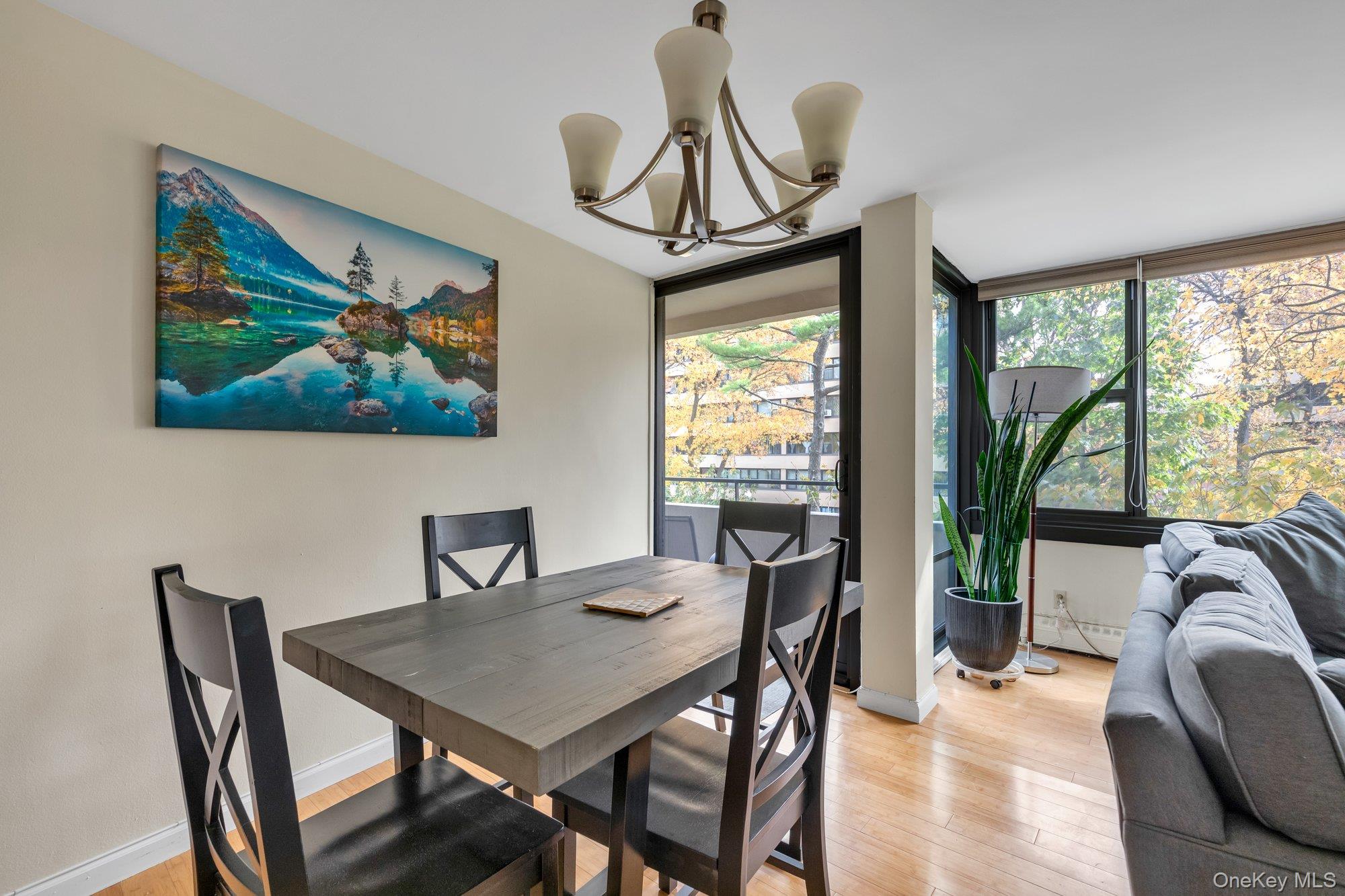 #3 photo, 10-21 162 Street, Beechhurst , NY 11357