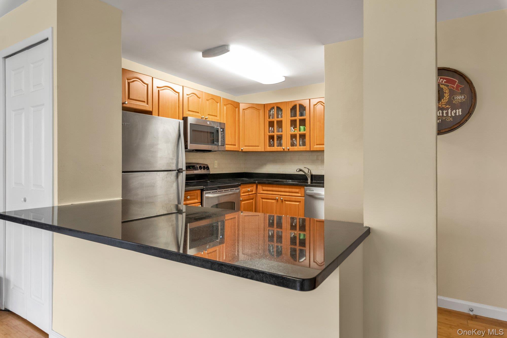 #5 photo, 10-21 162 Street, Beechhurst , NY 11357