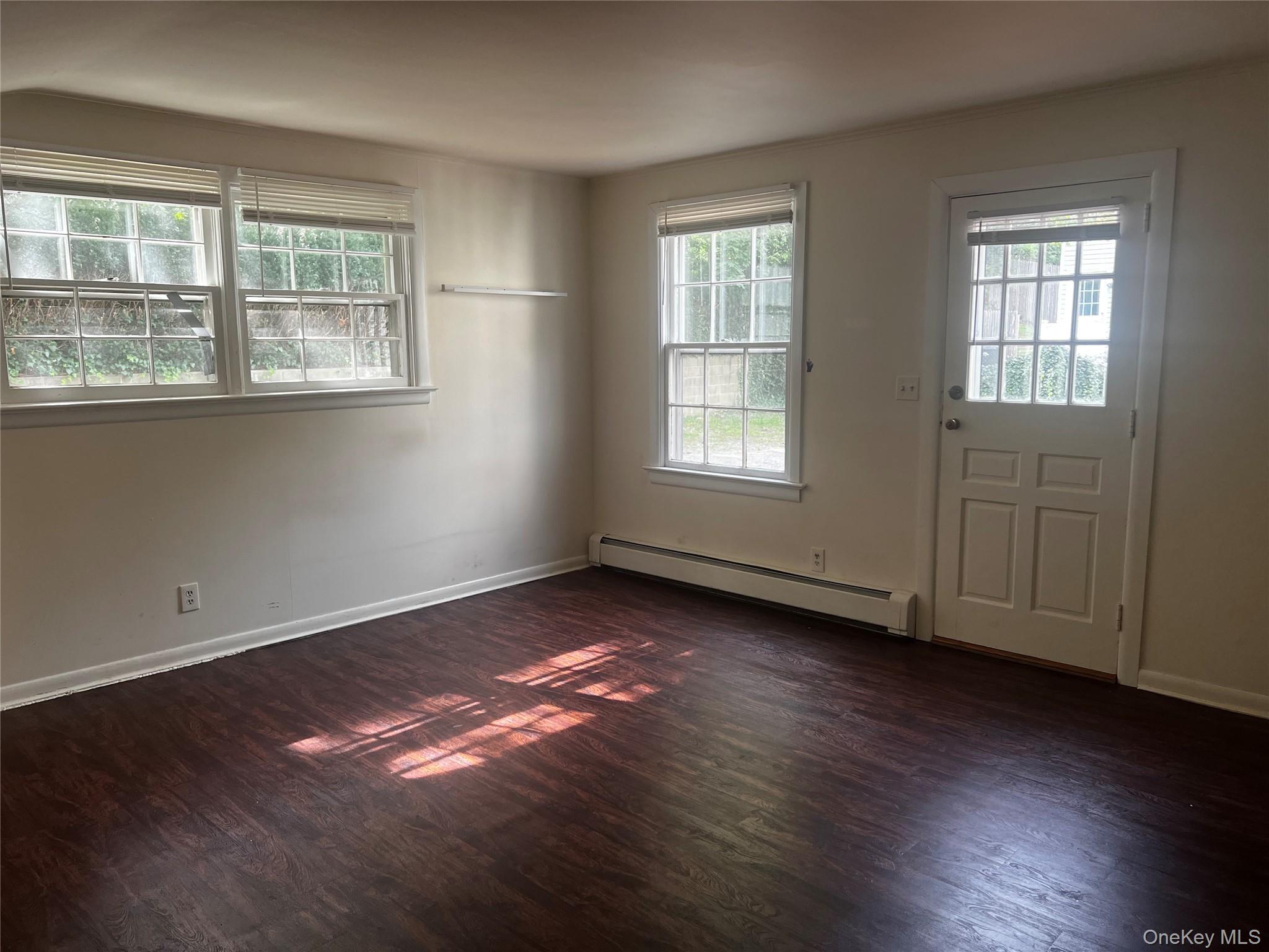 #1 photo, 14 Oyster Bay Road, Locust Valley , NY 11560