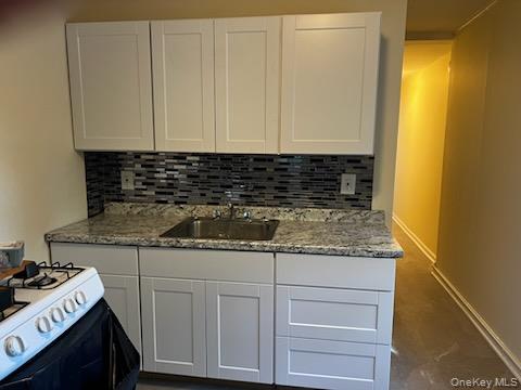 #3 photo, 20 Oyster Bay Road, Locust Valley , NY 11560