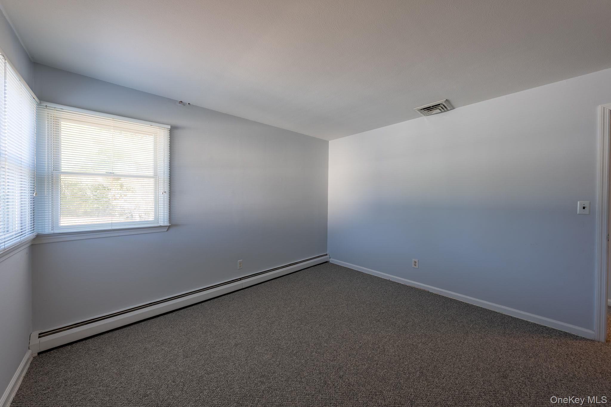 #17 photo, 831 Sycamore Avenue, Bohemia , NY 11716