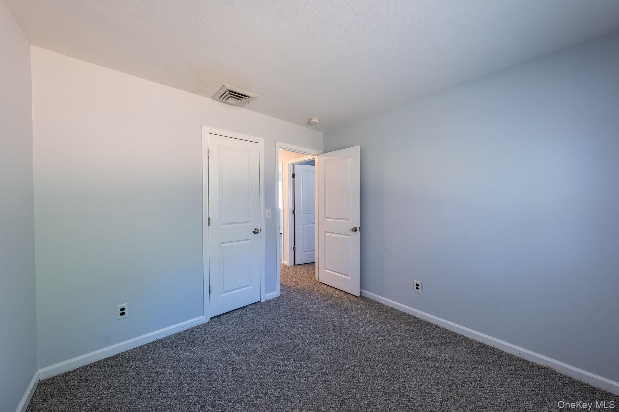 #18 photo, 831 Sycamore Avenue, Bohemia , NY 11716