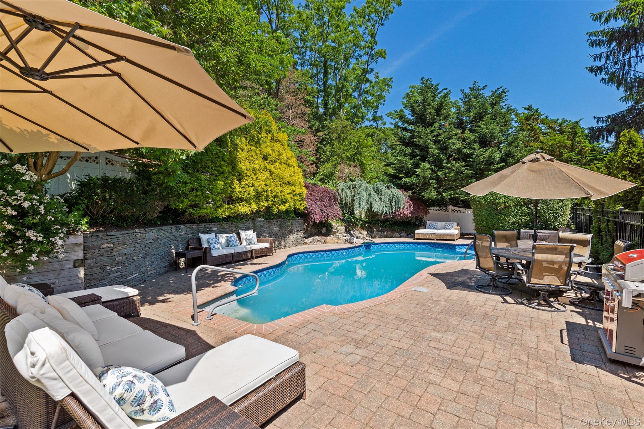 #1 photo, 345 Colonial Road, Southold , NY 11971