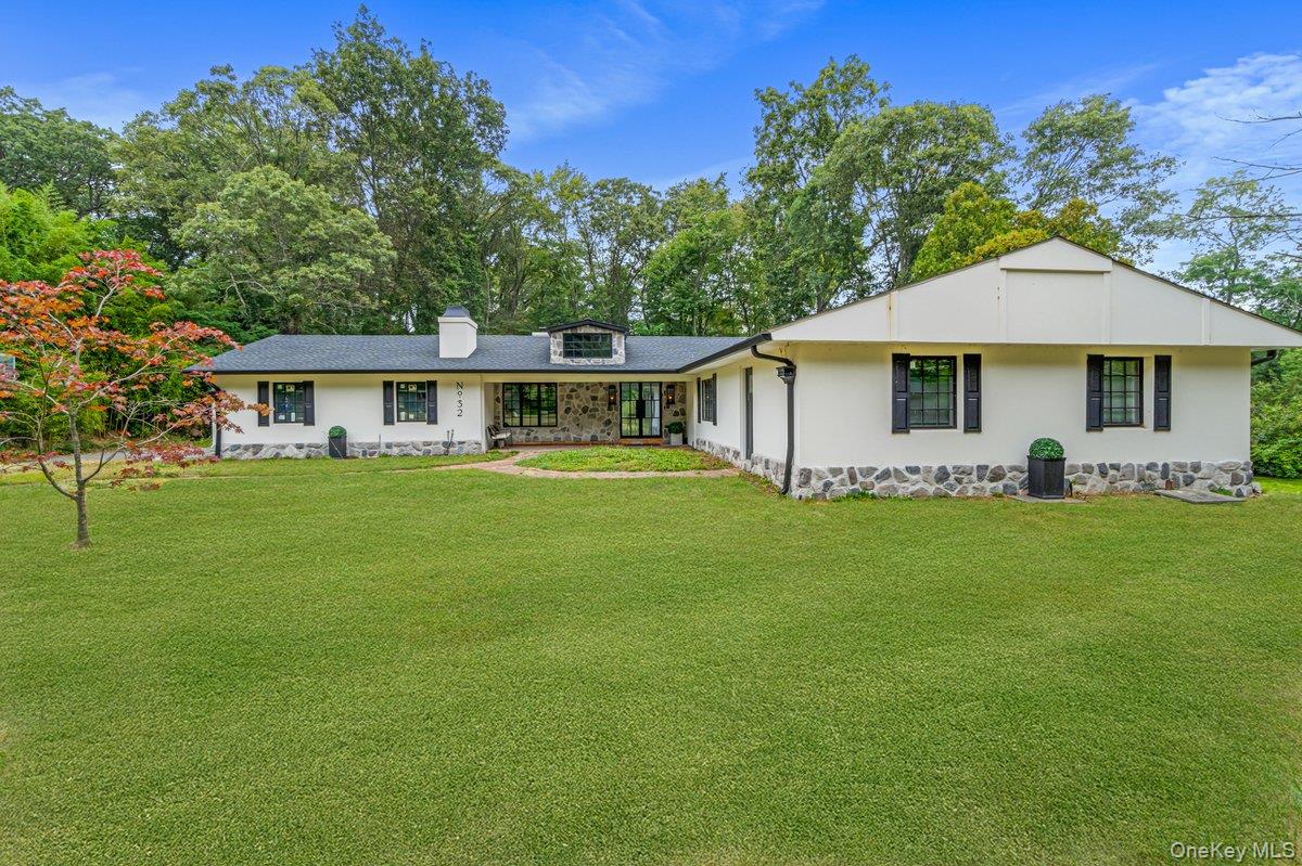 #1 photo, 32 Rustic Gate Lane, Dix Hills , NY 11746