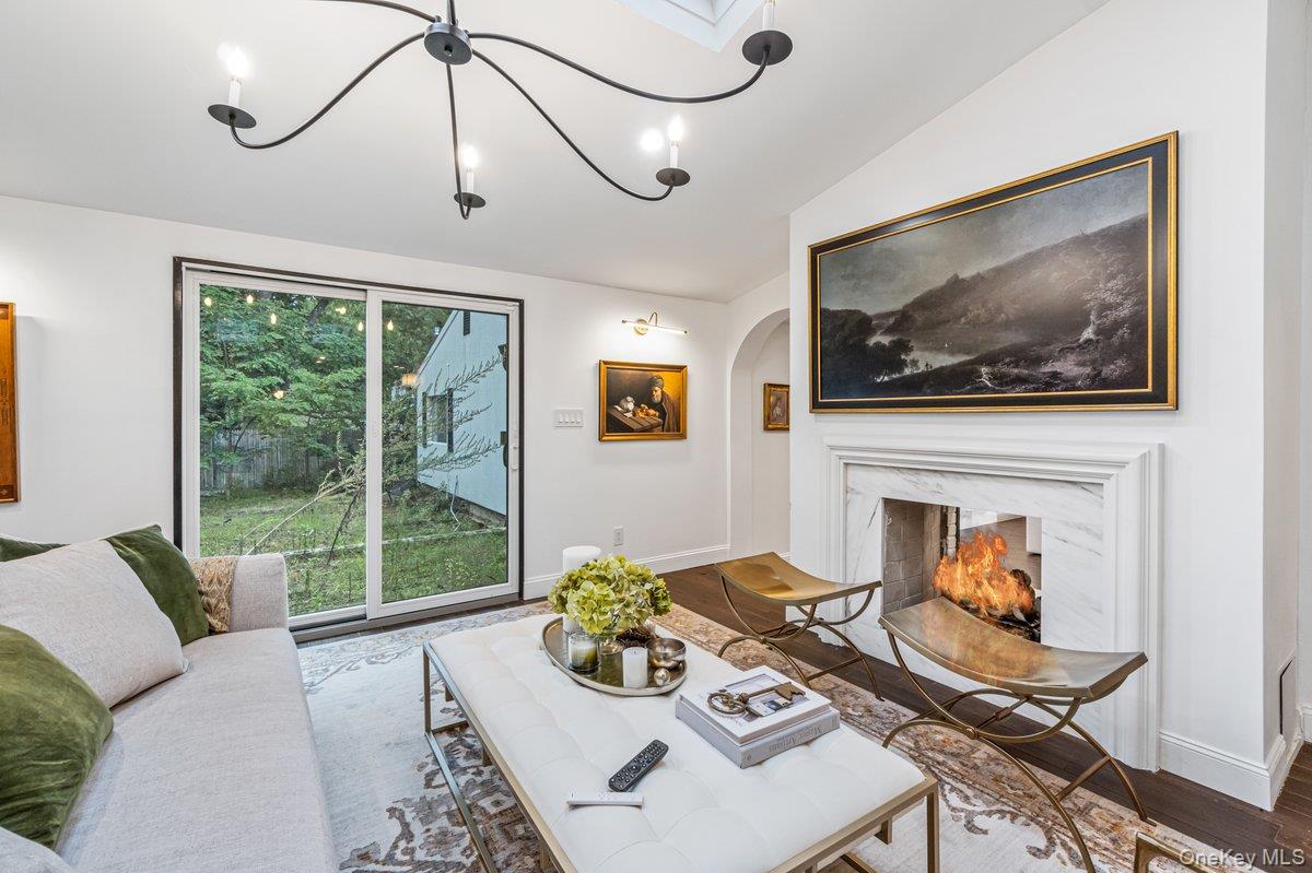 #18 photo, 32 Rustic Gate Lane, Dix Hills , NY 11746