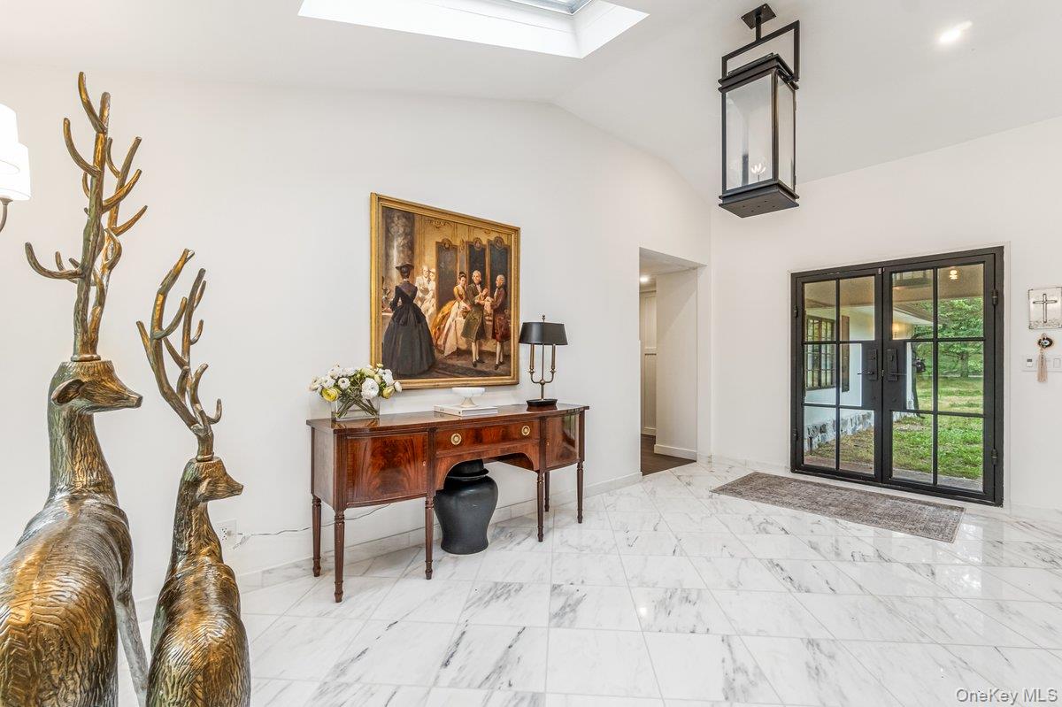 #5 photo, 32 Rustic Gate Lane, Dix Hills , NY 11746