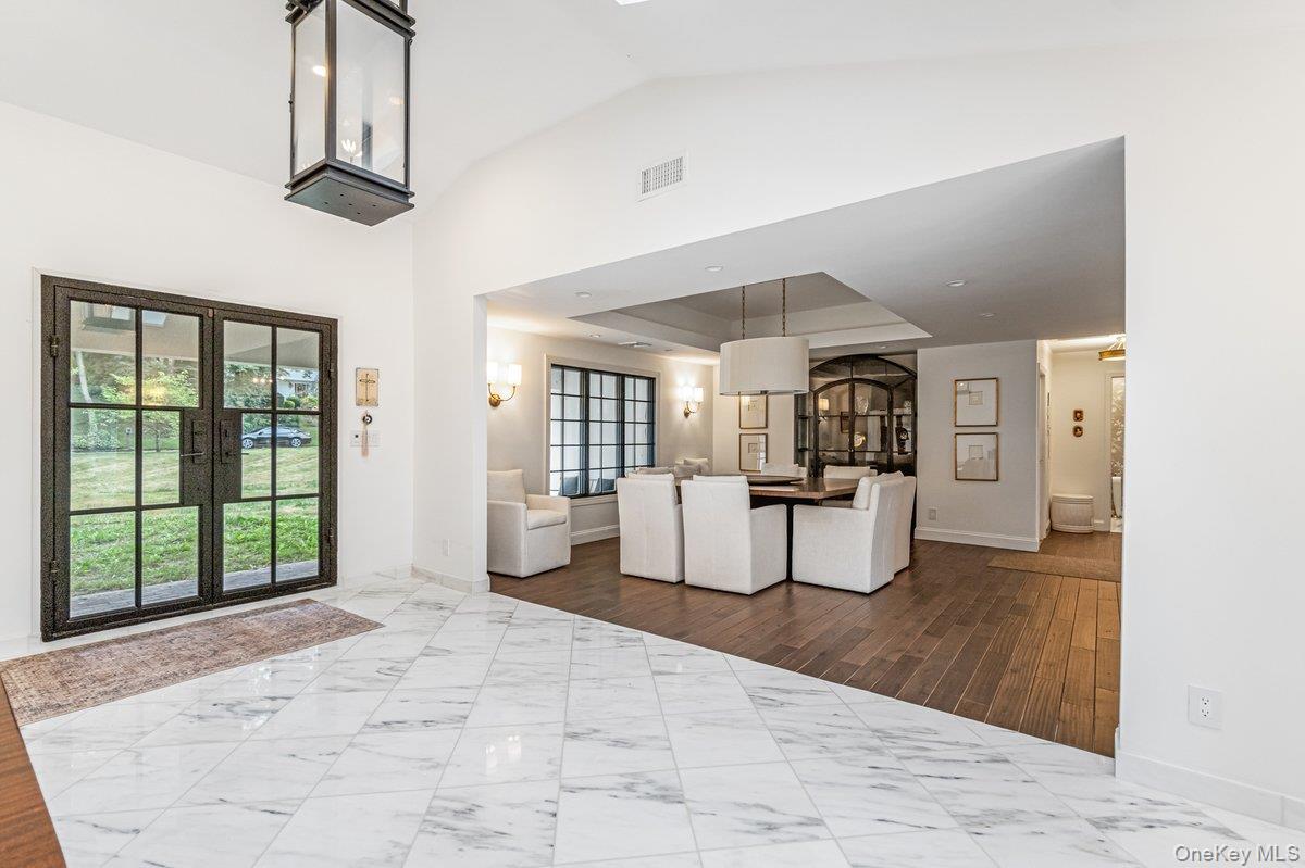 #6 photo, 32 Rustic Gate Lane, Dix Hills , NY 11746